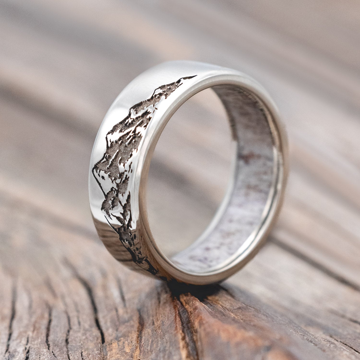 "HORIZON" - MOUNTAIN ENGRAVED WEDDING BAND WITH CUSTOM LINING-Staghead Designs