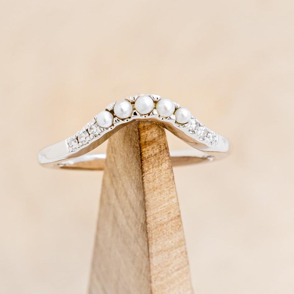 PEARL & DIAMOND TRACER BAND ON 14K GOLD-7