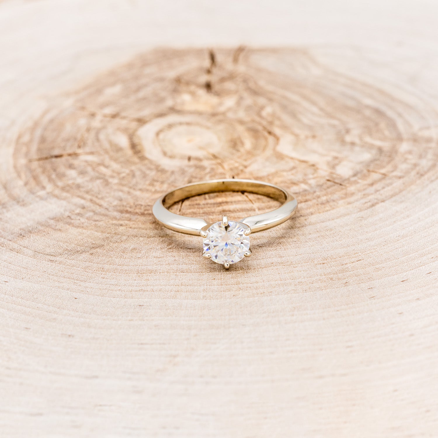 6 PRONG ROUND CUT MOISSANITE SOLITAIRE ENGAGEMENT RING-10