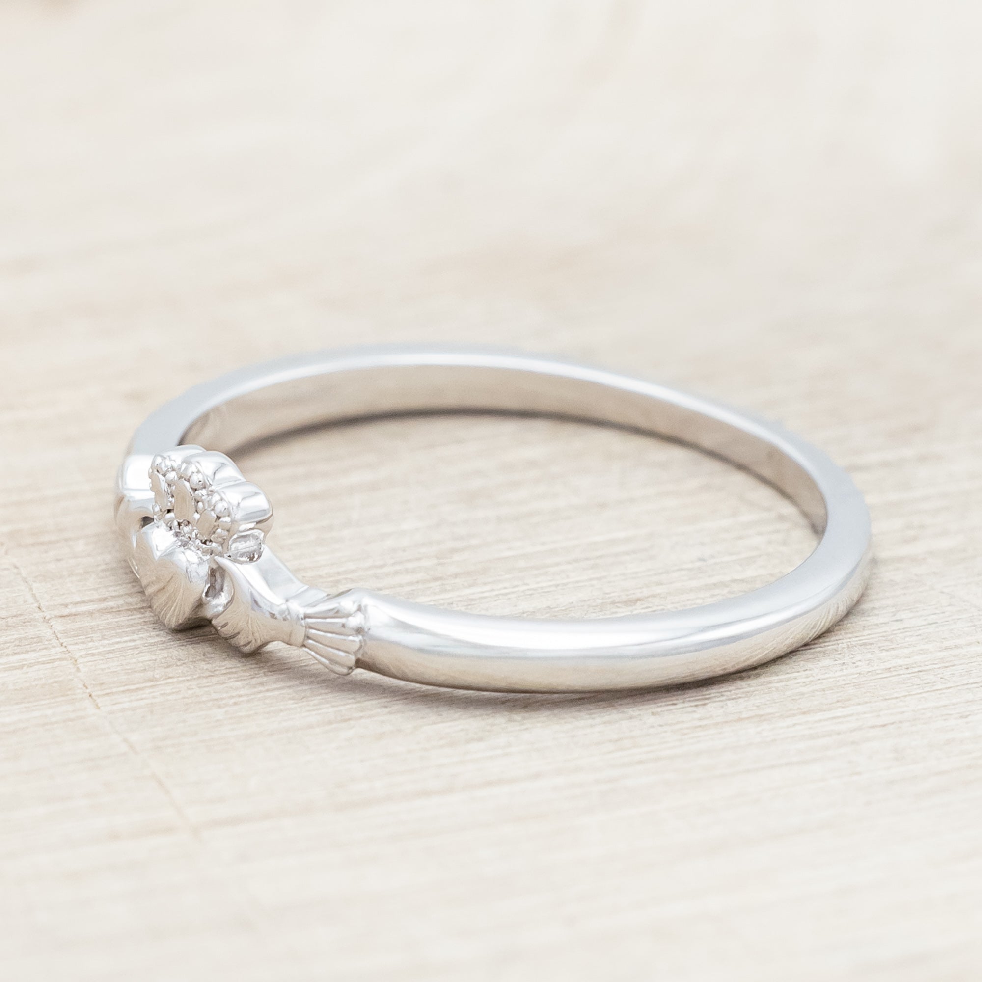 SOLID 14K GOLD CLADDAGH RING