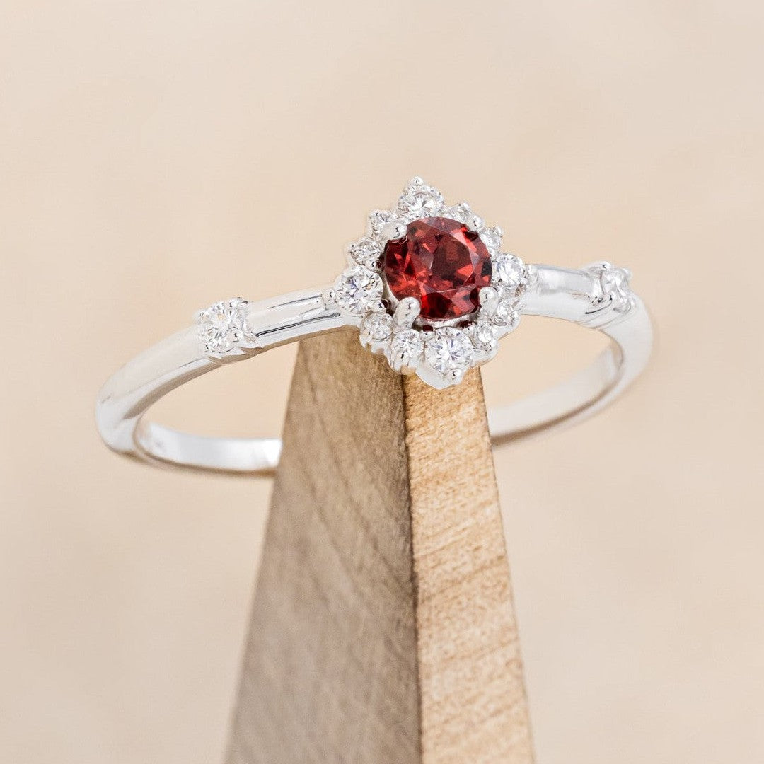 "STARLA" - ROUND CUT ENGAGEMENT RING WITH STARBURST DIAMOND HALO-15