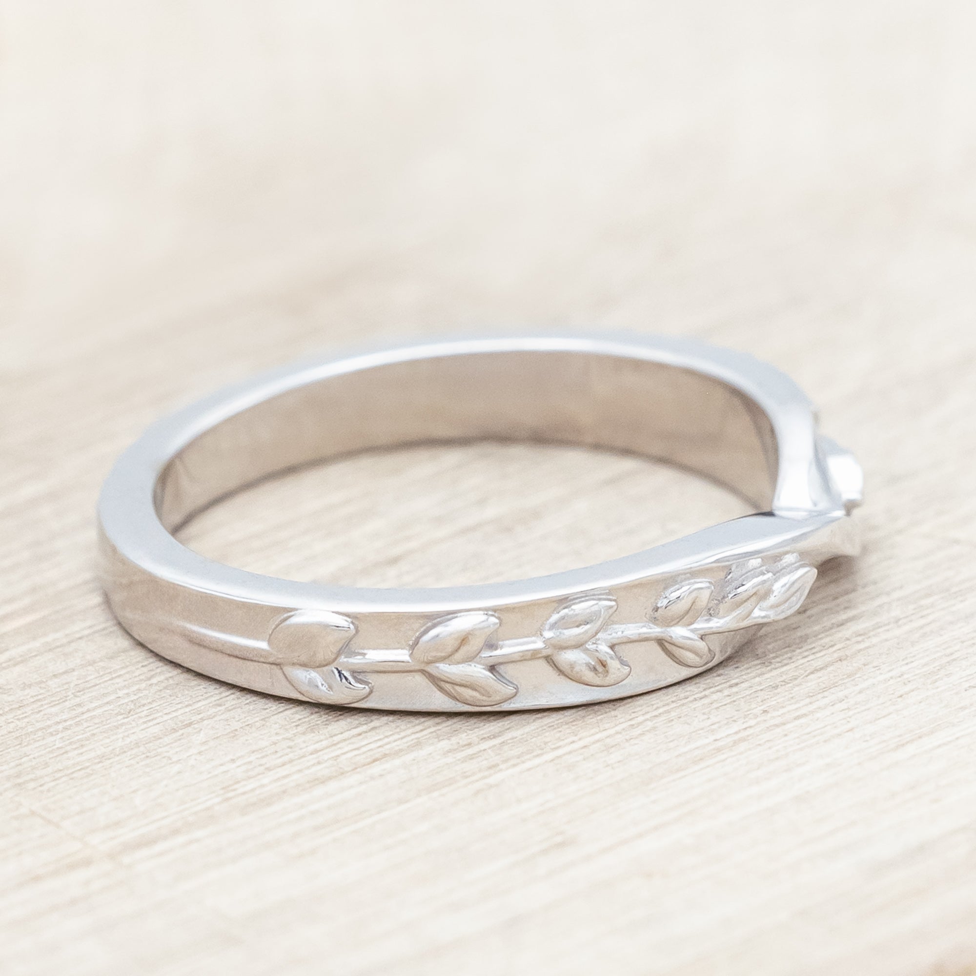 TWISTED LEAF STACKING BAND-Staghead Designs