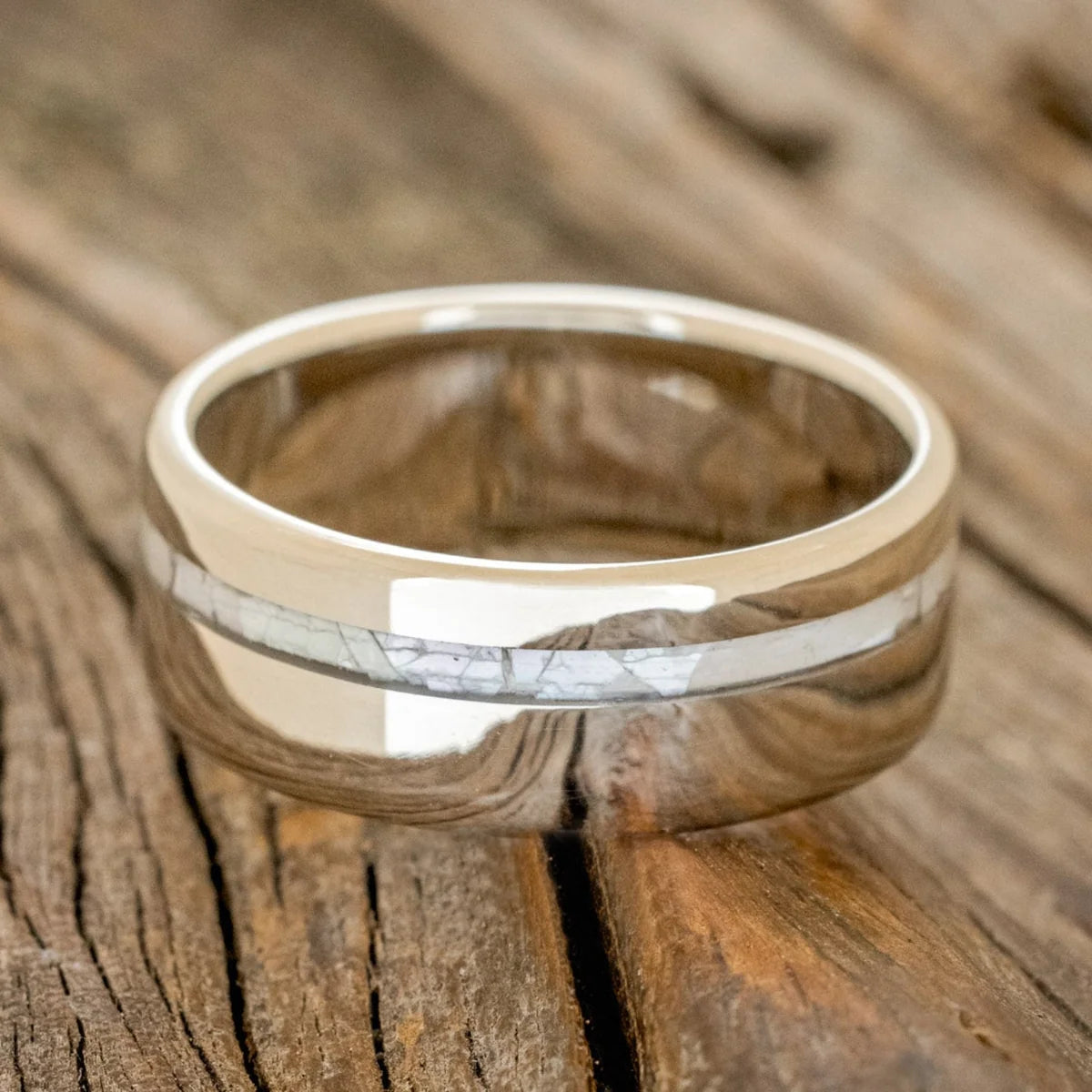 "Vertigo" - Mother Of Pearl Inlay Wedding Band - 14K White Gold (8mm) - Size 10 1/2