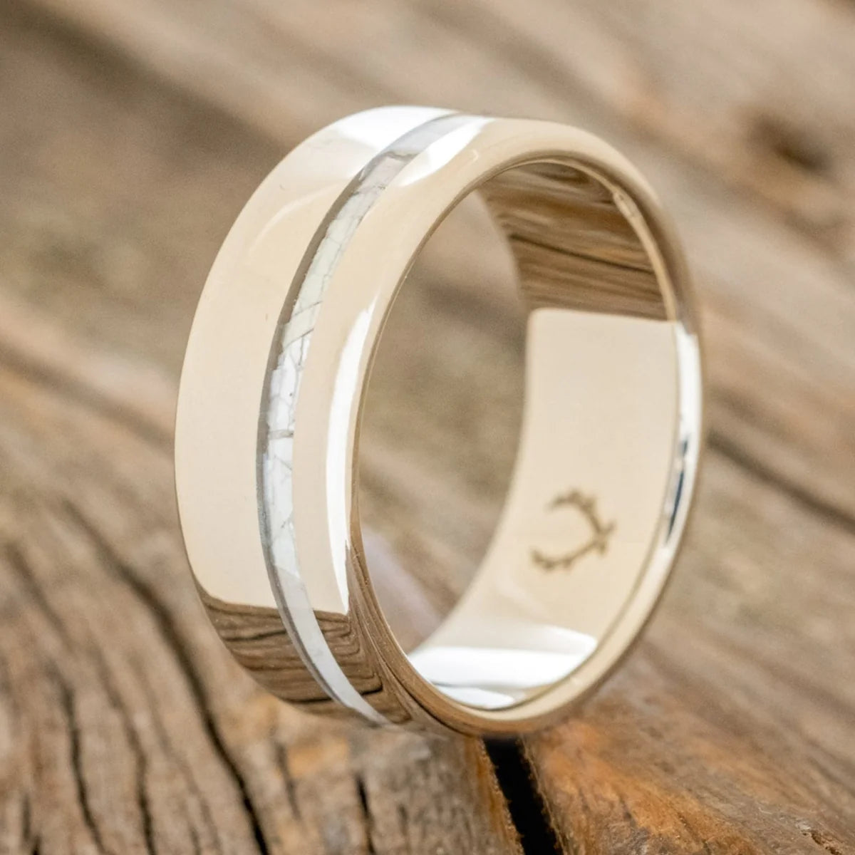 "Vertigo" - Mother Of Pearl Inlay Wedding Band - 14K White Gold (8mm) - Size 10 1/2
