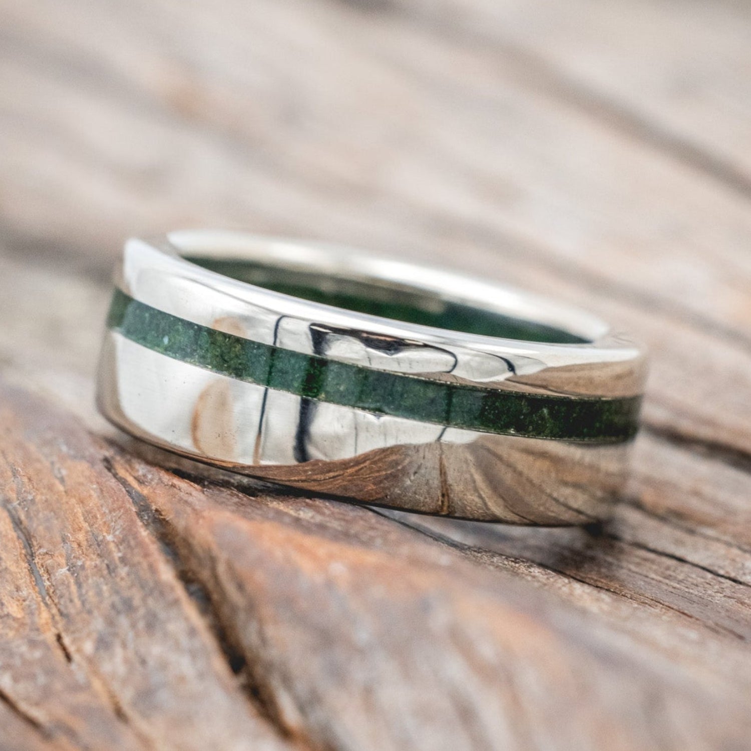 "VERTIGO" - MOSS INLAY & LINING WEDDING RING-Staghead Designs