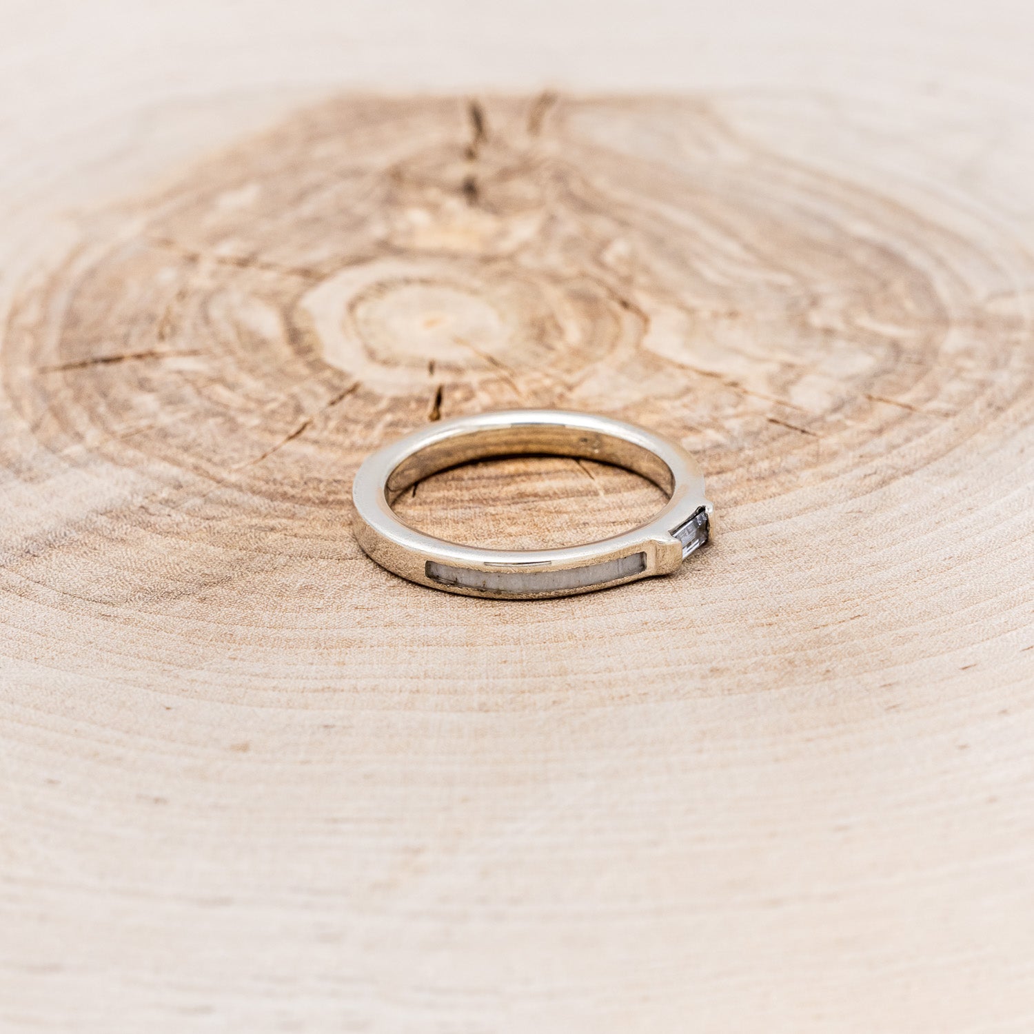 WHITE SAPPHIRE & ANTLER INLAY WEDDING BAND-8