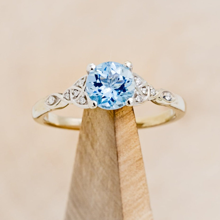 "AIFE" - CELTIC KNOT ROUND ENGAGEMENT RING-6