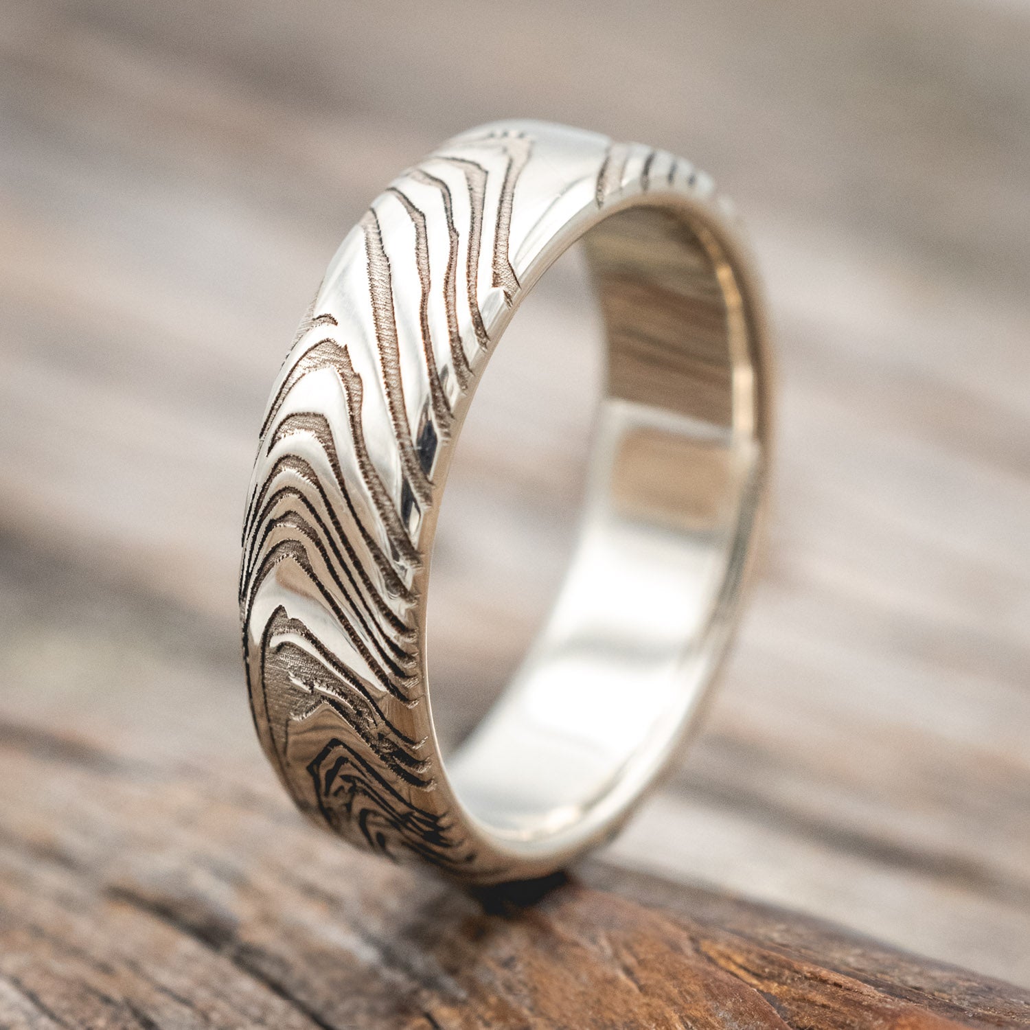 WOODGRAIN PATTERN WEDDING BAND-Staghead Designs