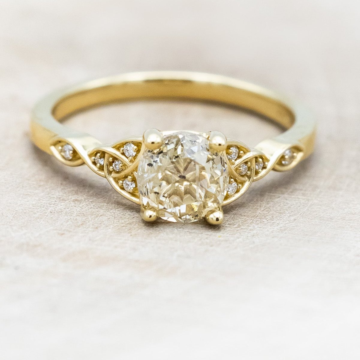 "AIFE" - CELTIC KNOT DESIGNED ENGAGEMENT RING WITH A 1.05CT ROUND CUT CHAMPAGNE DIAMOND-Staghead Designs