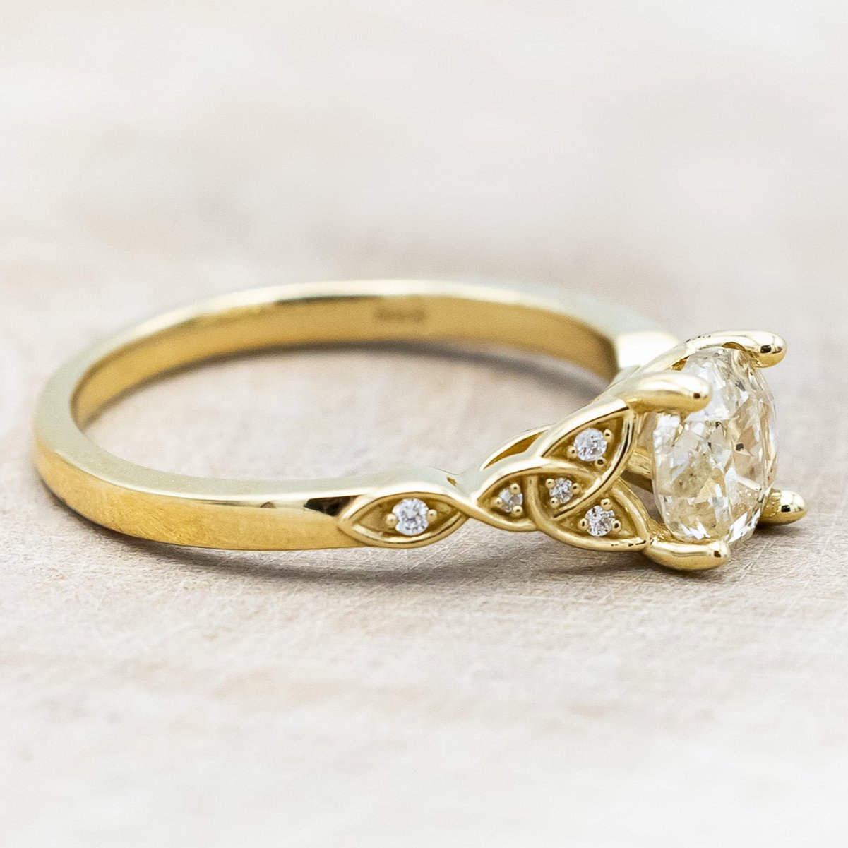 "AIFE" - CELTIC KNOT DESIGNED ENGAGEMENT RING WITH A 1.05CT ROUND CUT CHAMPAGNE DIAMOND-Staghead Designs
