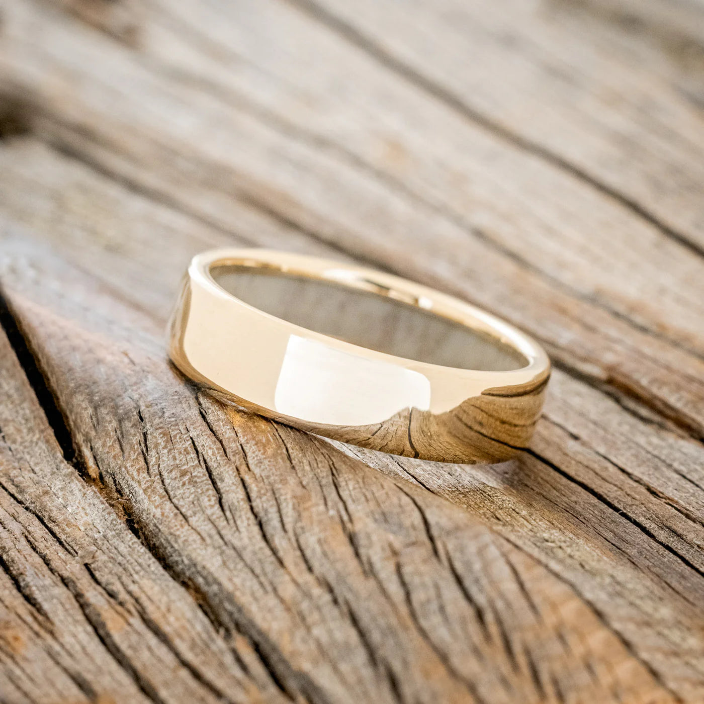 ANTLER LINED WEDDING BAND - 14K YELLOW GOLD (6MM) - SIZE 10 1/4-Staghead Designs