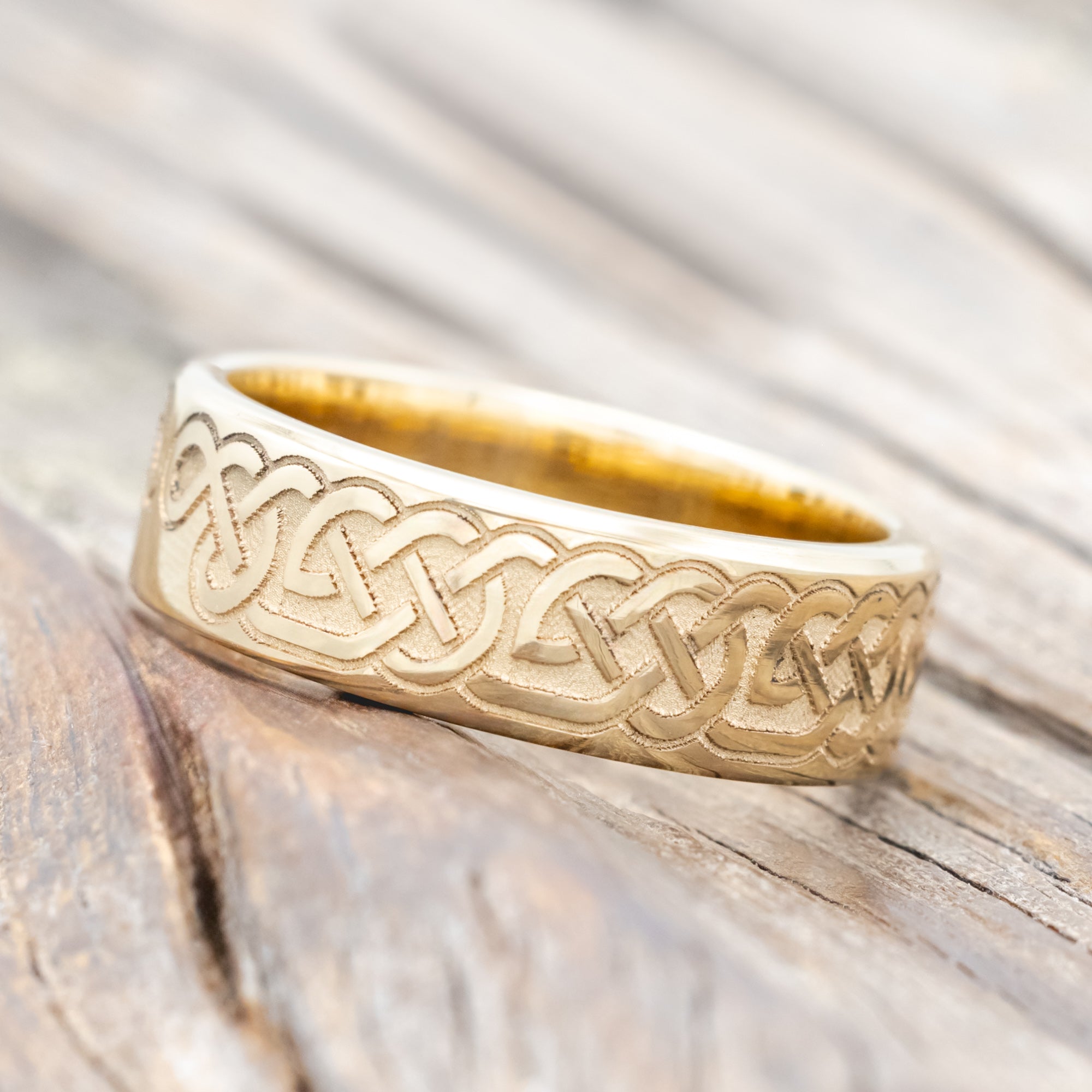 CELTIC DARA KNOT ENGRAVED WEDDING RING FEATURING A 14K GOLD BAND-Staghead Designs
