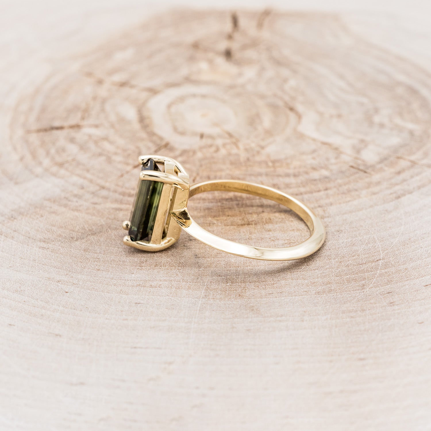 "ALEXA" - SOLITAIRE ENGAGEMENT RING WITH BLACK DIAMOND CUFF TRACER - MOUNTING ONLY - SELECT YOUR OWN STONE-9