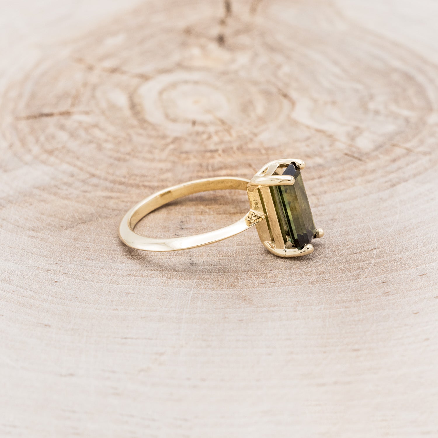 "ALEXA" - SOLITAIRE ENGAGEMENT RING WITH BLACK DIAMOND CUFF TRACER - MOUNTING ONLY - SELECT YOUR OWN STONE-8