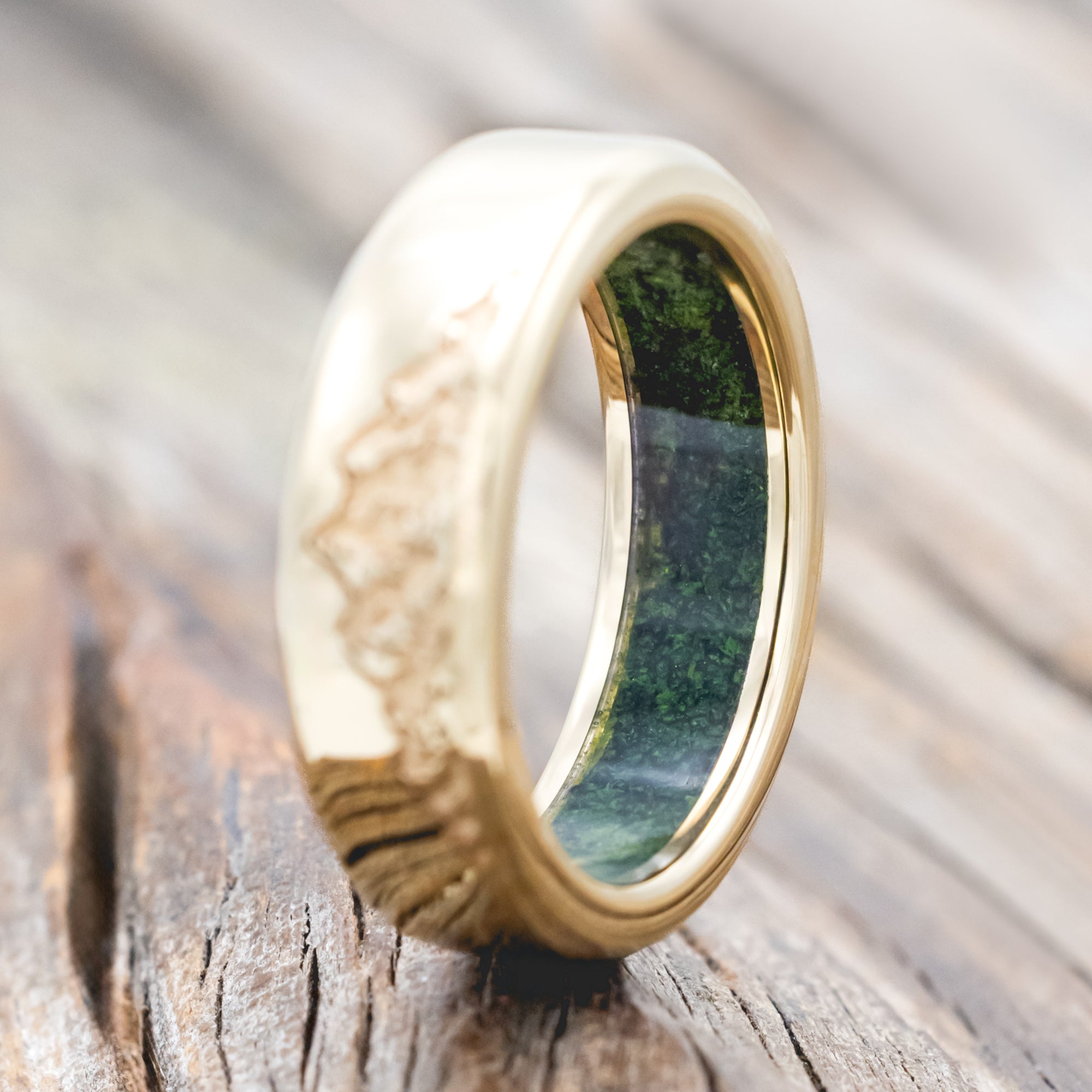 "HORIZON" - MOUNTAIN ENGRAVED WEDDING BAND WITH CUSTOM LINING-Staghead Designs