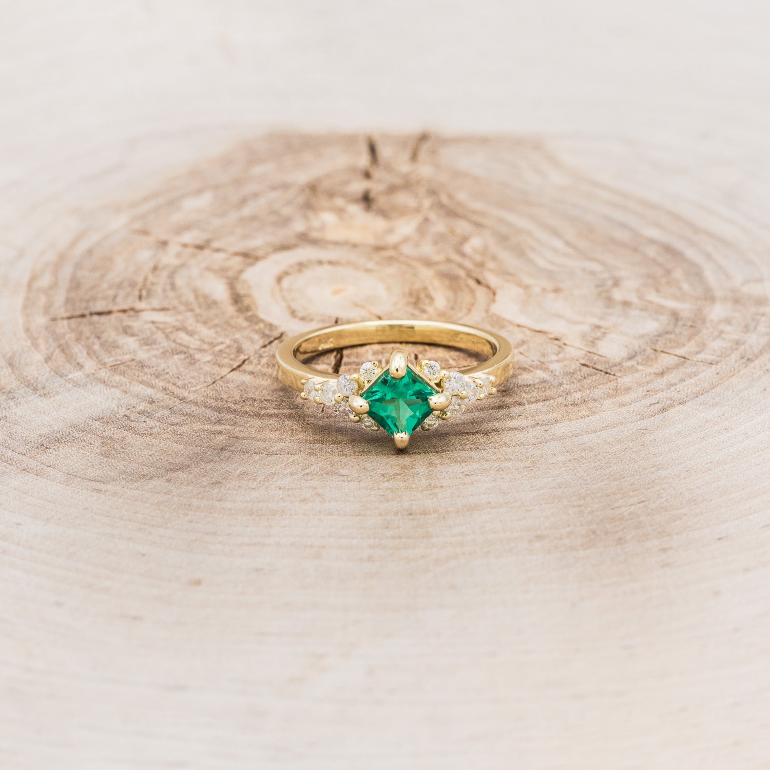 "LAYLA" - PRINCESS CUT MOISSANITE ENGAGEMENT RING WITH DIAMOND ACCENTS & TRACER-Staghead Designs