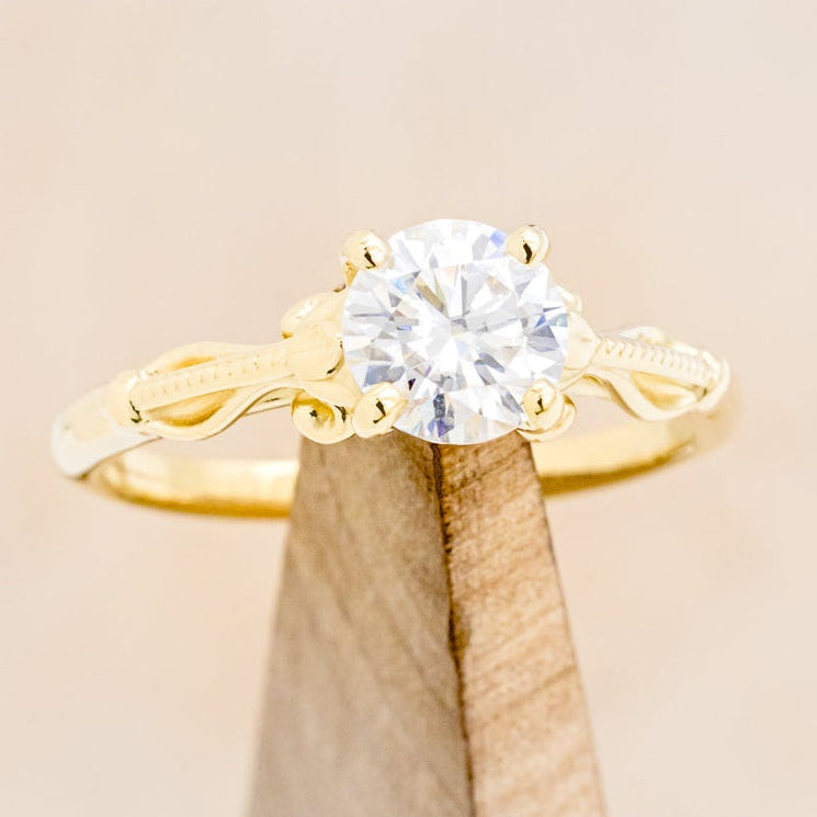 "ROSEMARY" - FLORAL-STYLE ENGAGEMENT RING WITH ROUND CUT MOISSANITE & DIAMOND TRACER-7