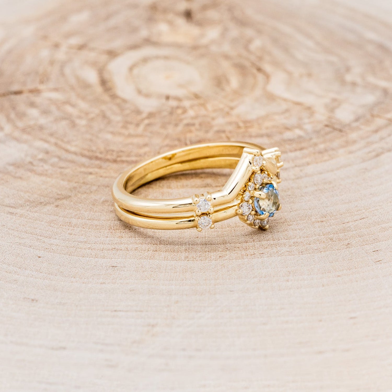 "STARLA" - ROUND CUT AQUAMARINE ENGAGEMENT RING WITH STARBURST DIAMOND HALO & TRACER-2