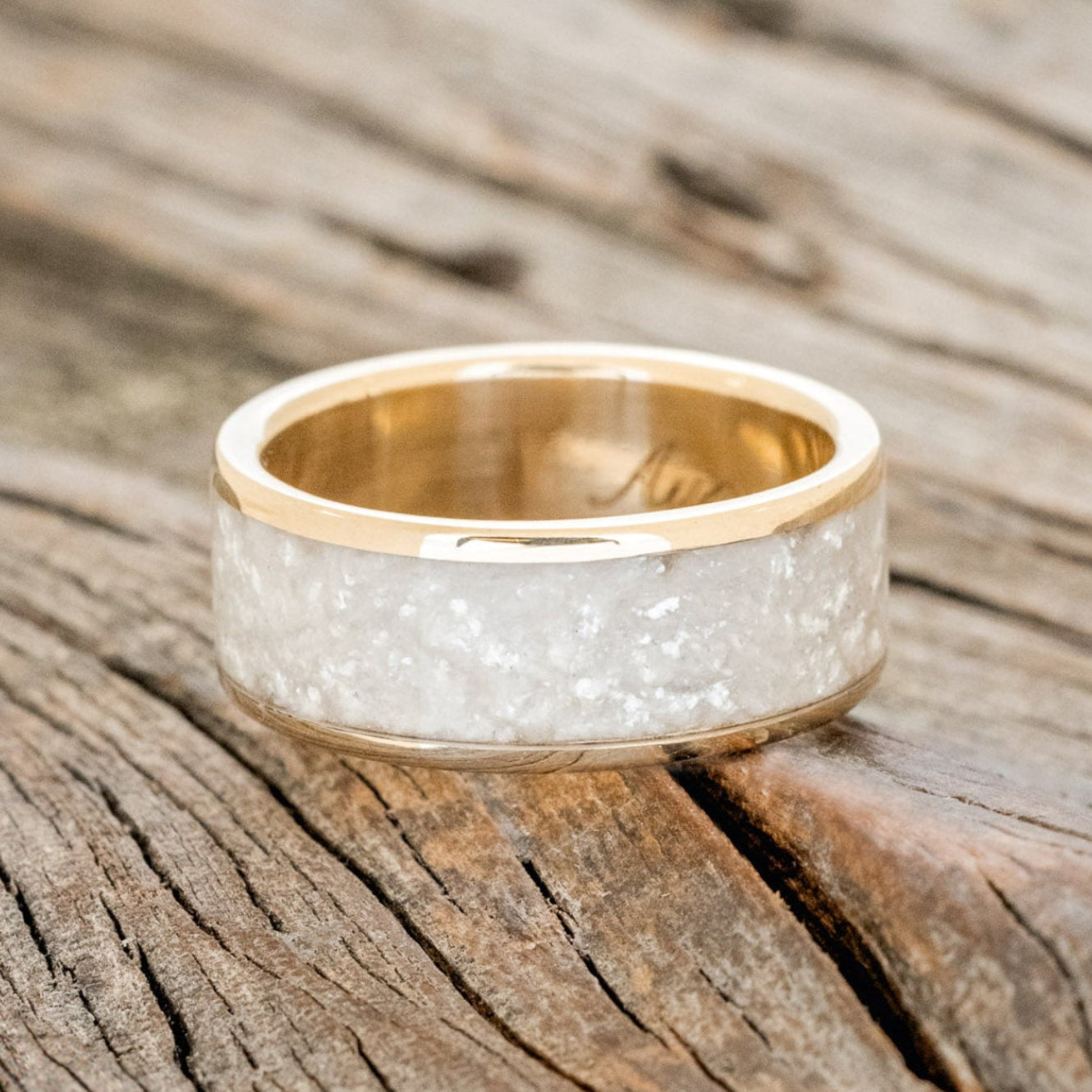 "RAINIER" - DIAMOND DUST WEDDING RING-18