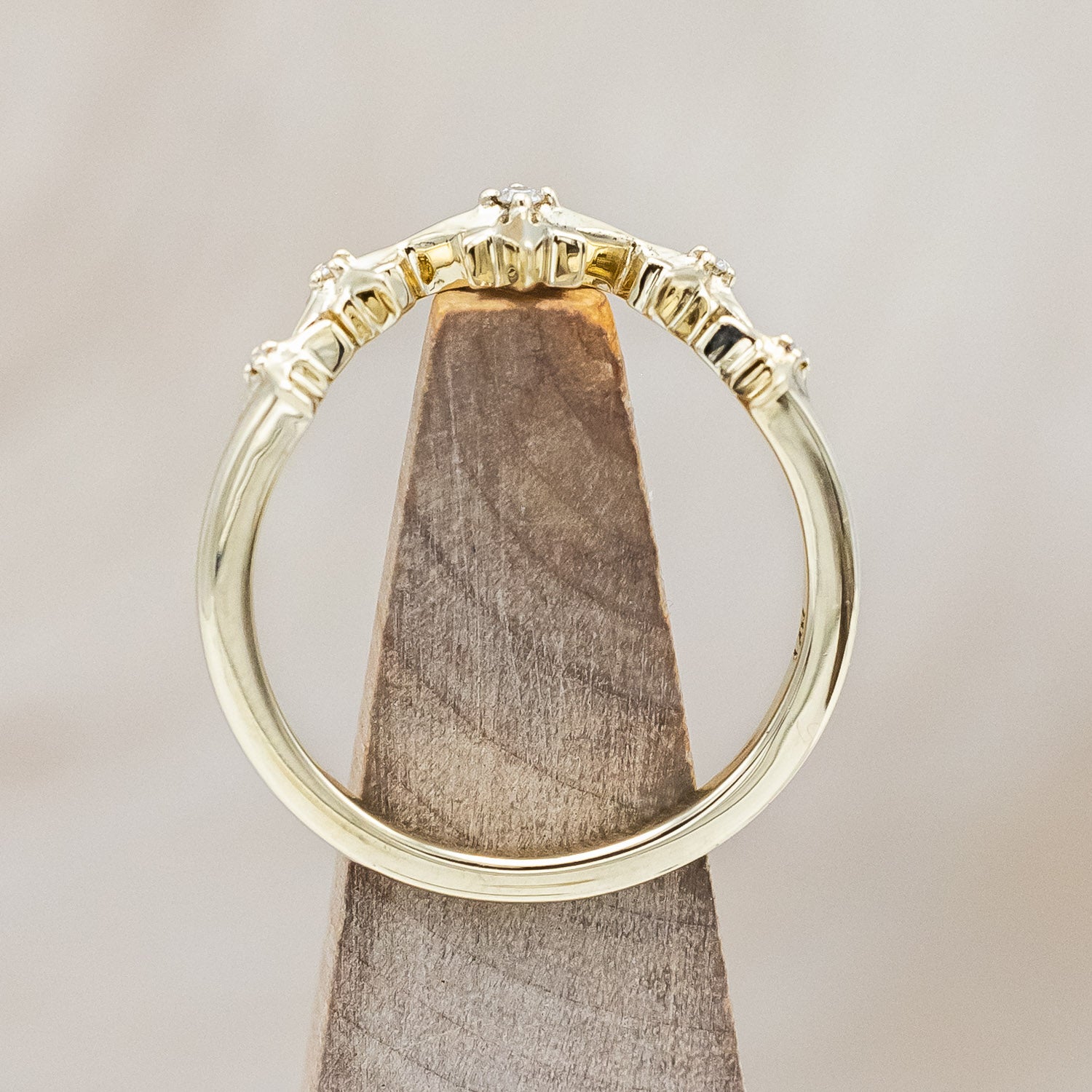 Side view of "Sidra" - celestial style diamond tracer