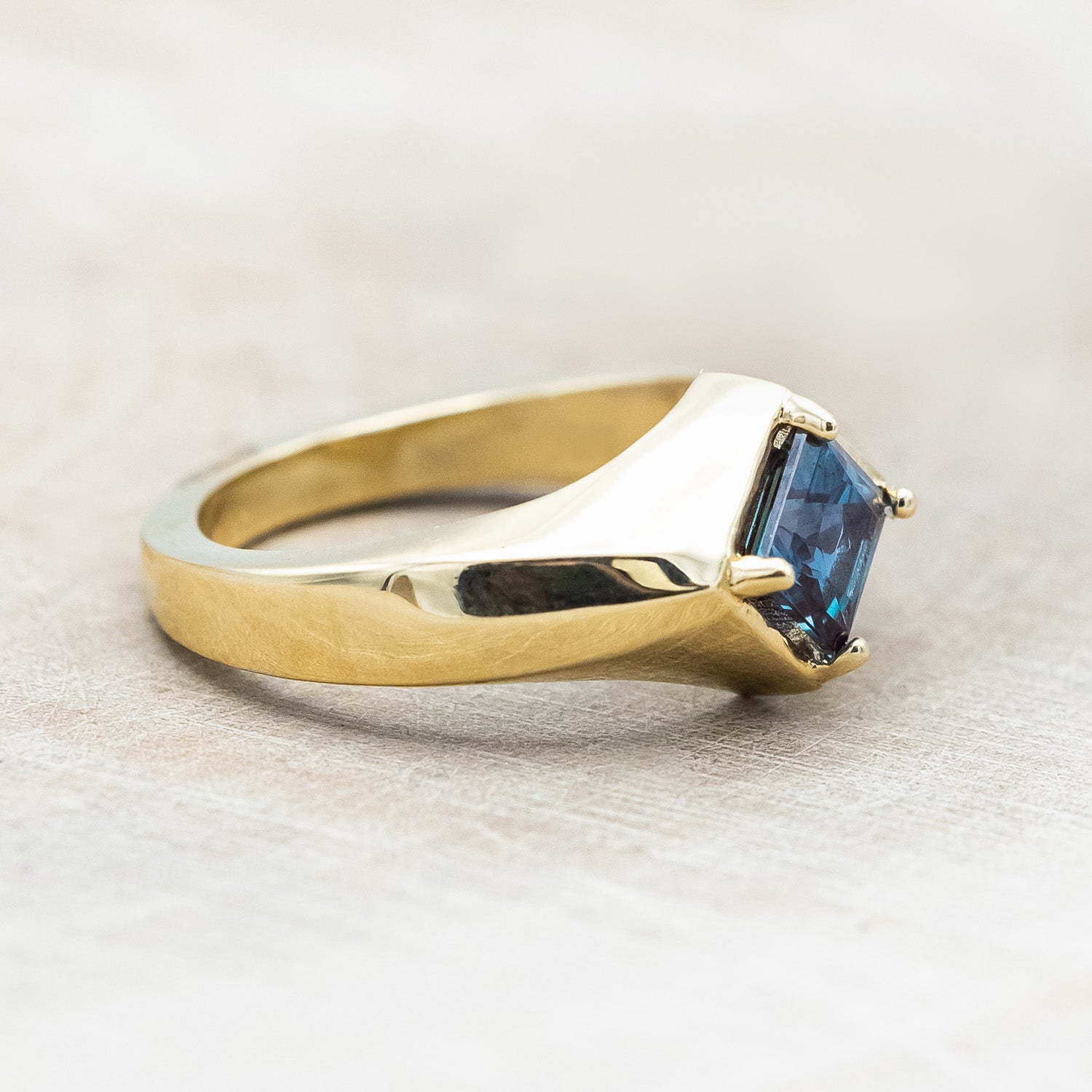 "AMORE" - KITE CUT LAB-GROWN ALEXANDRITE SIGNET ENGAGEMENT RING-Staghead Designs