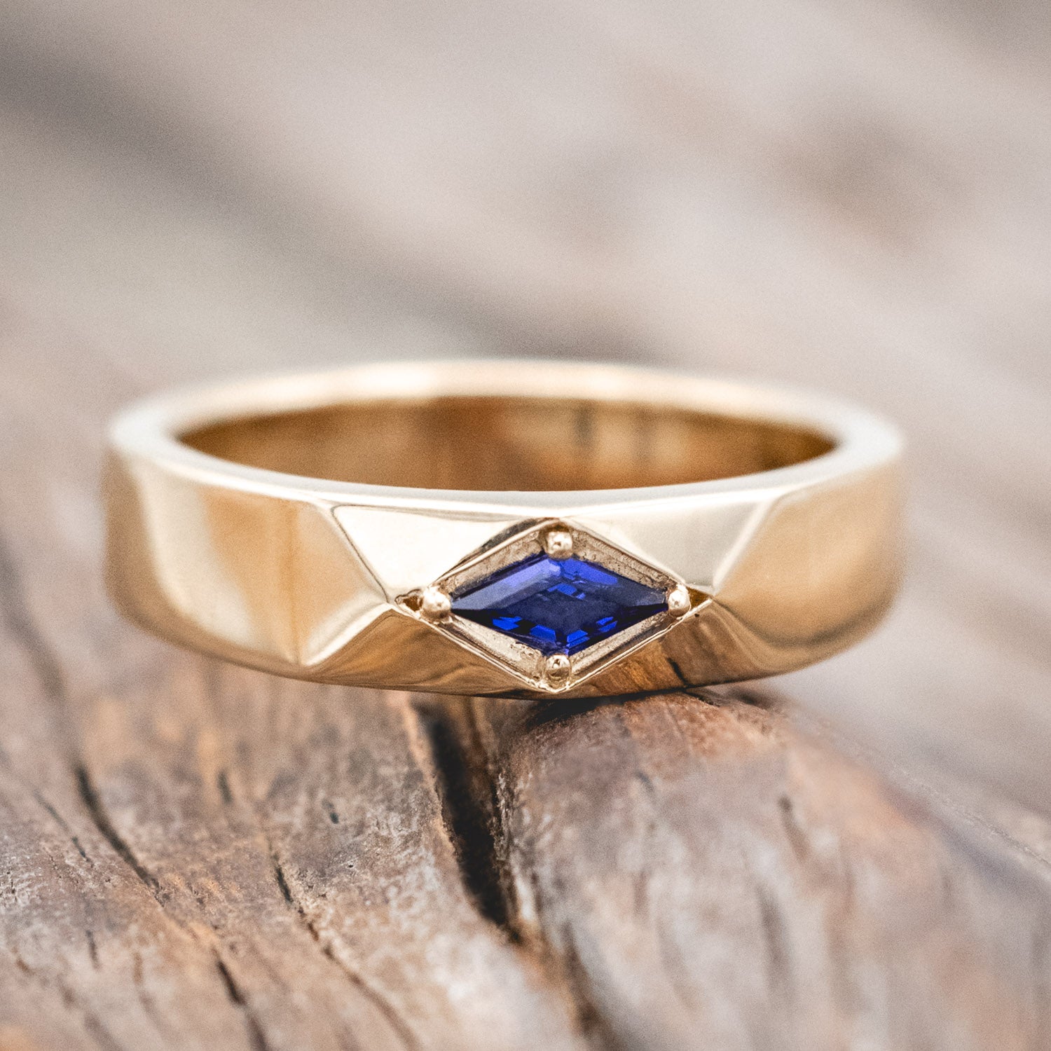 Lozenge Cut Lapis Lazuli Signet Ring
