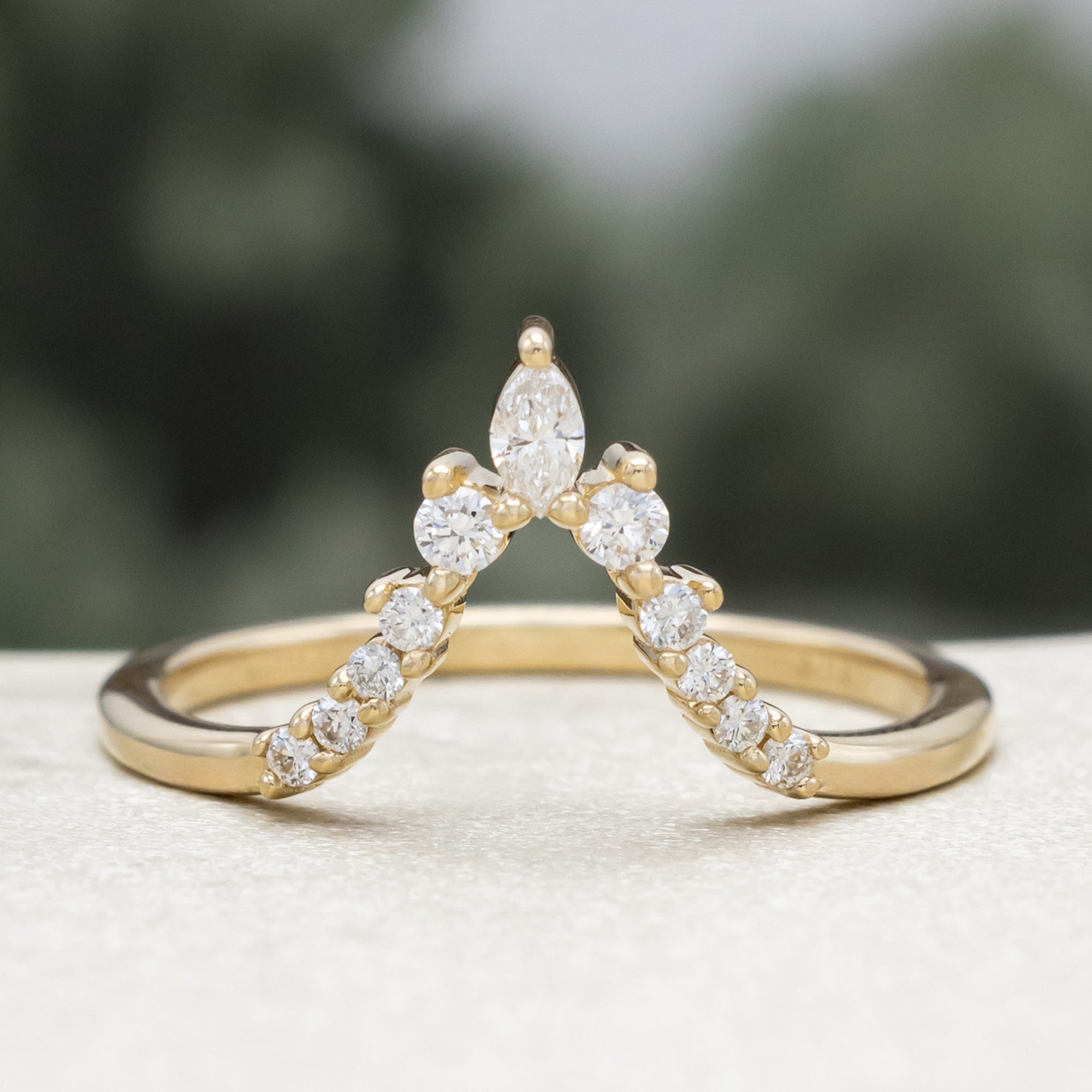 "SAGE" - 14K GOLD TRACER WITH DIAMOND ACCENTS-Staghead Designs