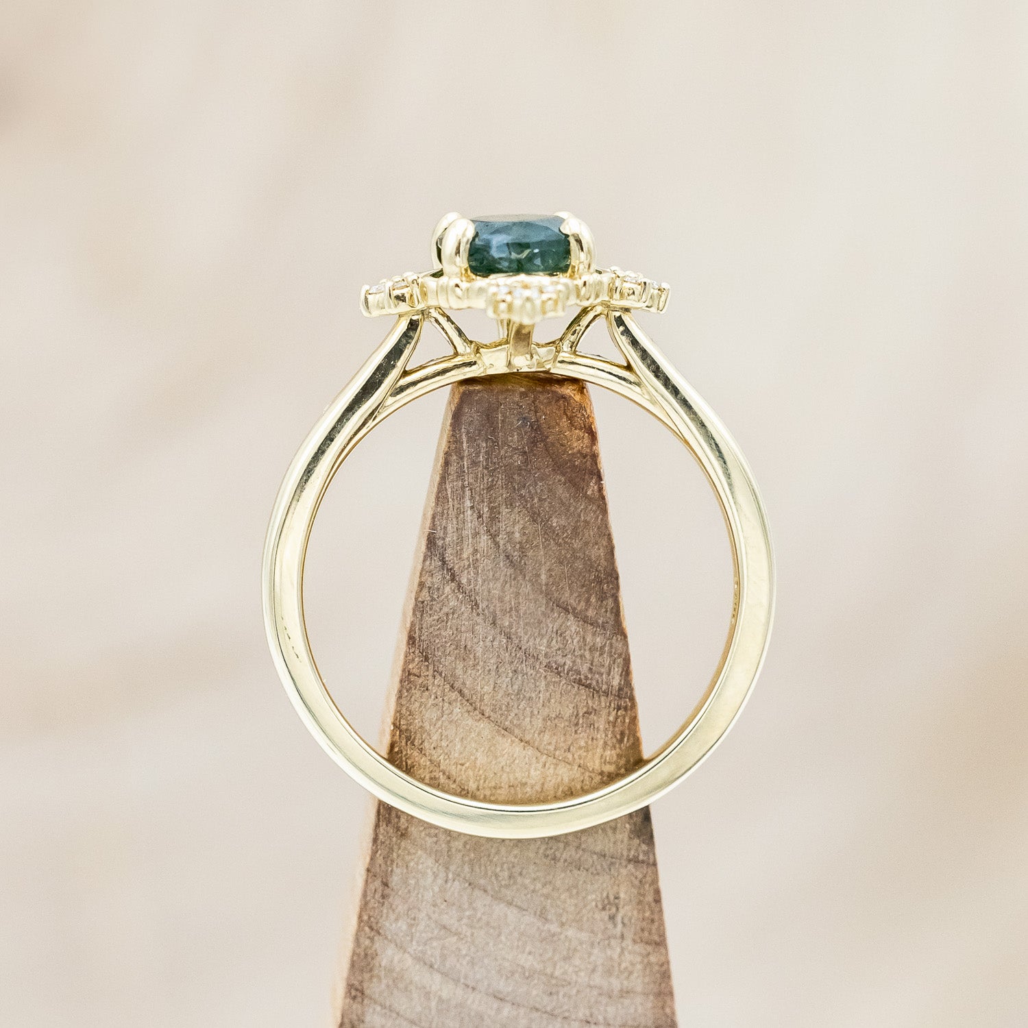 "TREVA" - OVAL MOSS AGATE ENGAGEMENT RING WITH DIAMOND ACCENTS & "MELODY" TRACER-Staghead Designs