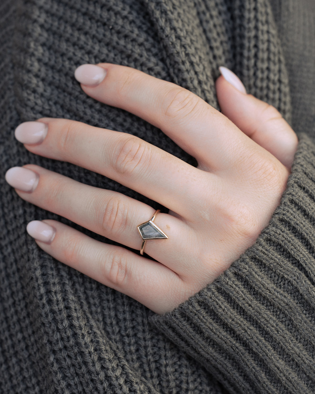 "WILLA" - KITE CUT MOSS AGATE SOLITAIRE ENGAGEMENT RING WITH TRACER-Staghead Designs