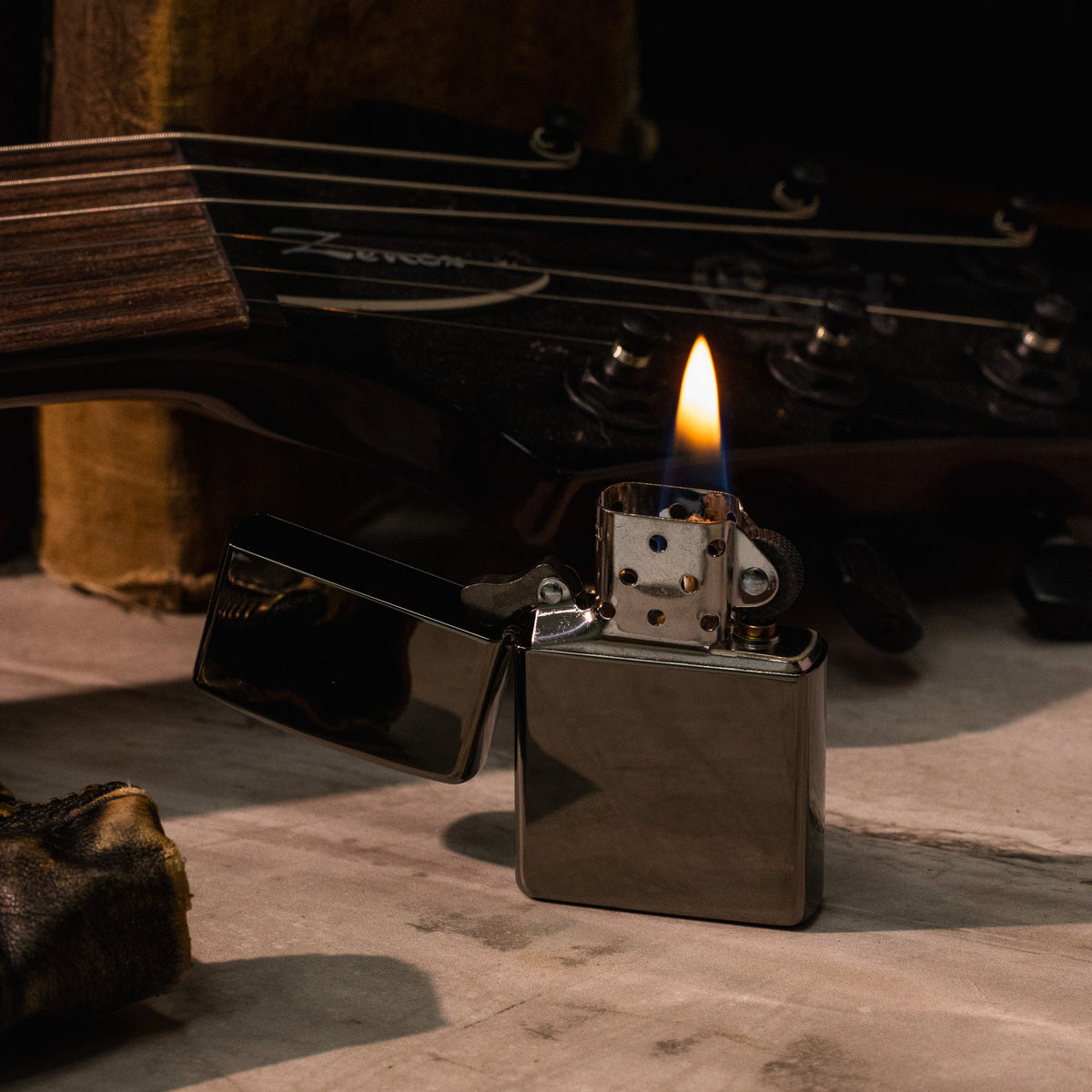 CUSTOM CLASSIC BLACK ICE LIGHTER BY ZIPPO-2