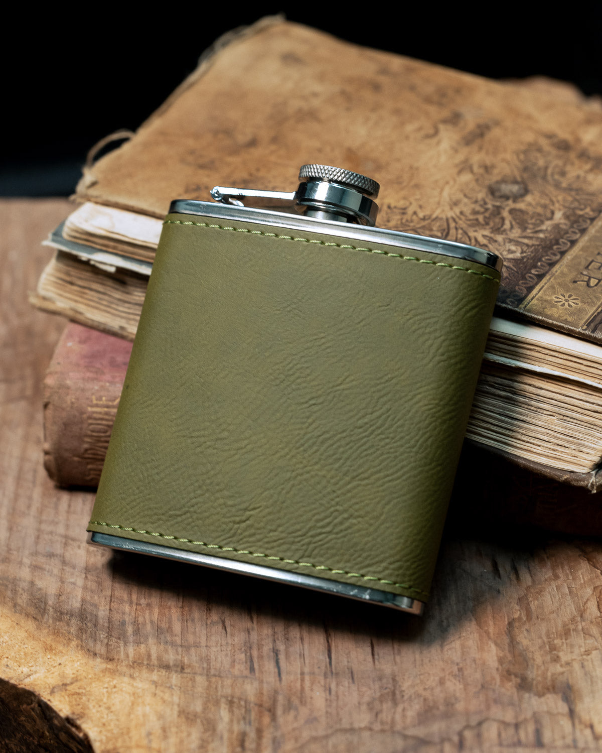 CUSTOM ENGRAVED FLASK-Staghead Designs