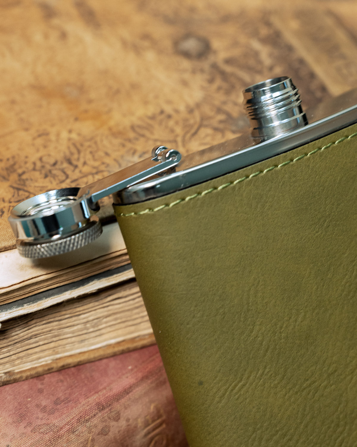 CUSTOM ENGRAVED FLASK-Staghead Designs