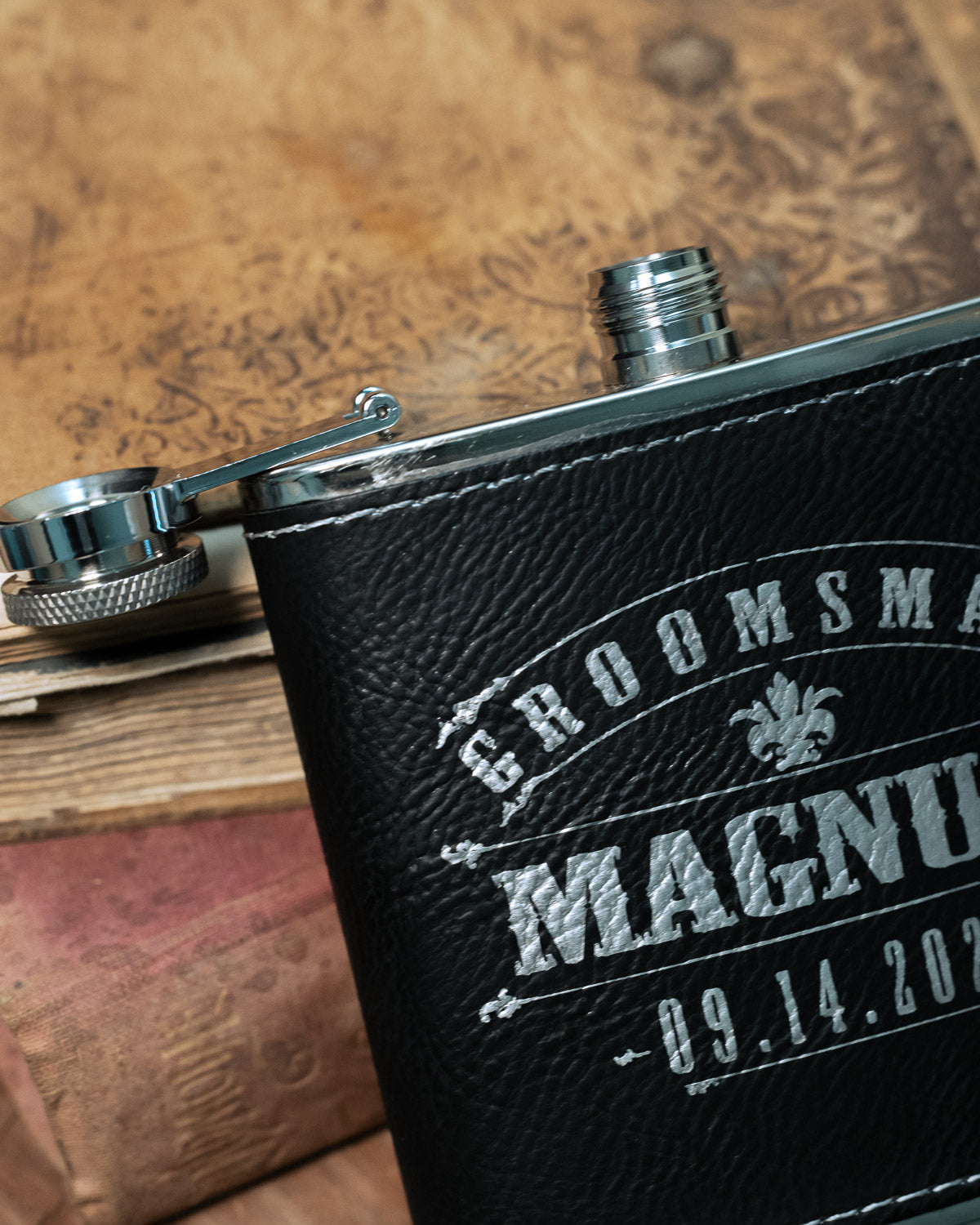 CUSTOM ENGRAVED FLASK-Staghead Designs