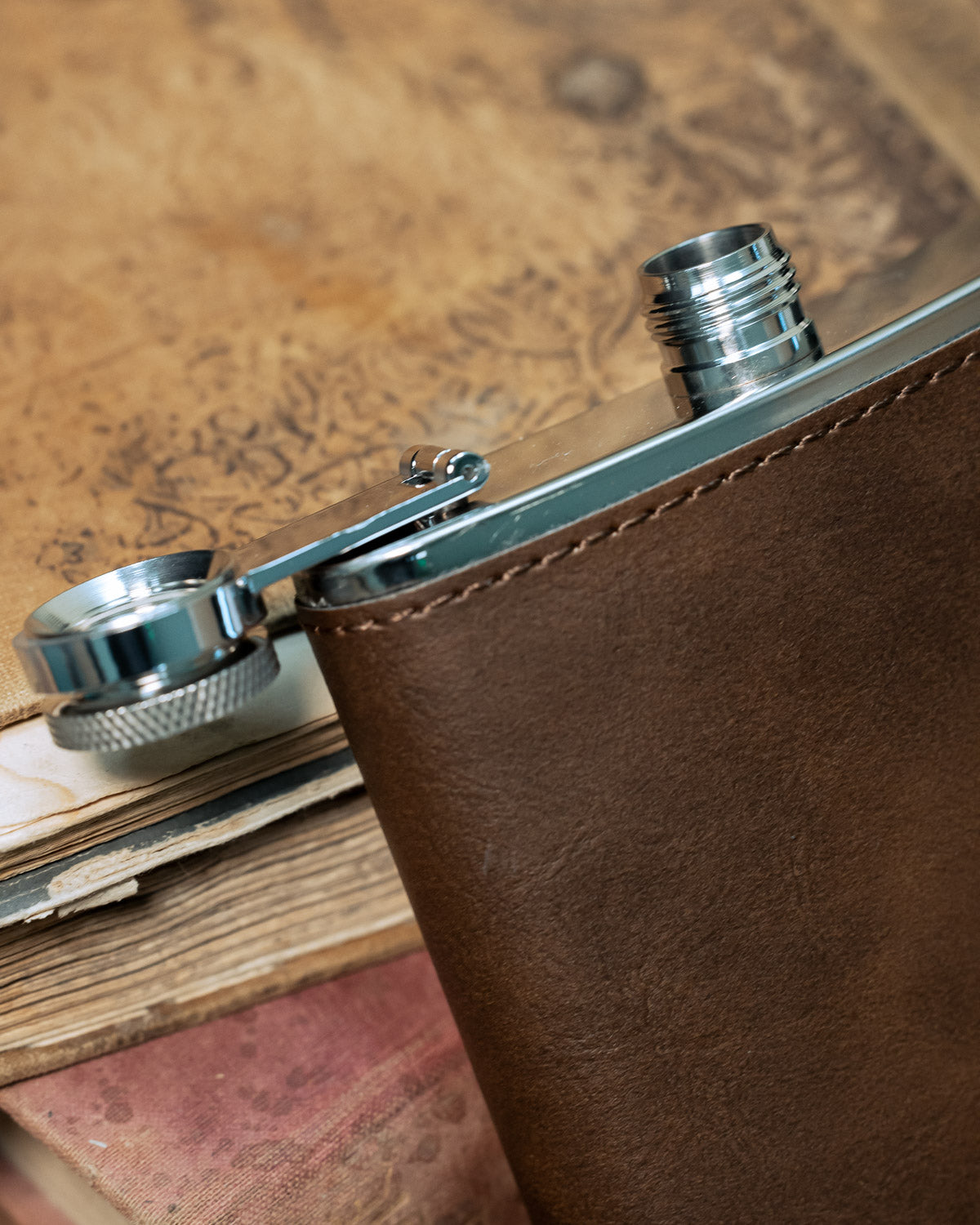 CUSTOM ENGRAVED FLASK-Staghead Designs