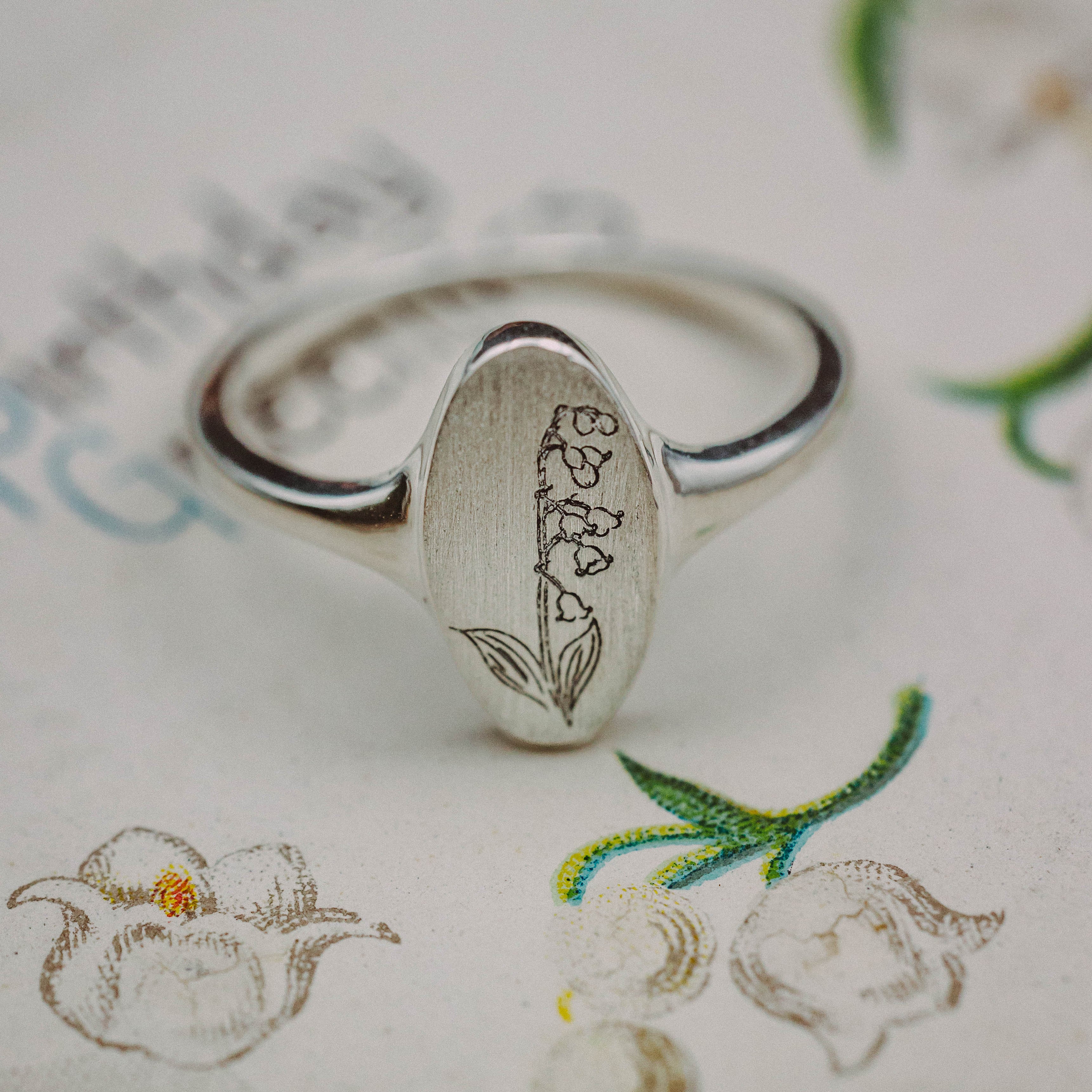 FLORAL INSPIRED ENGRAVABLE SIGNET RING-Staghead Designs