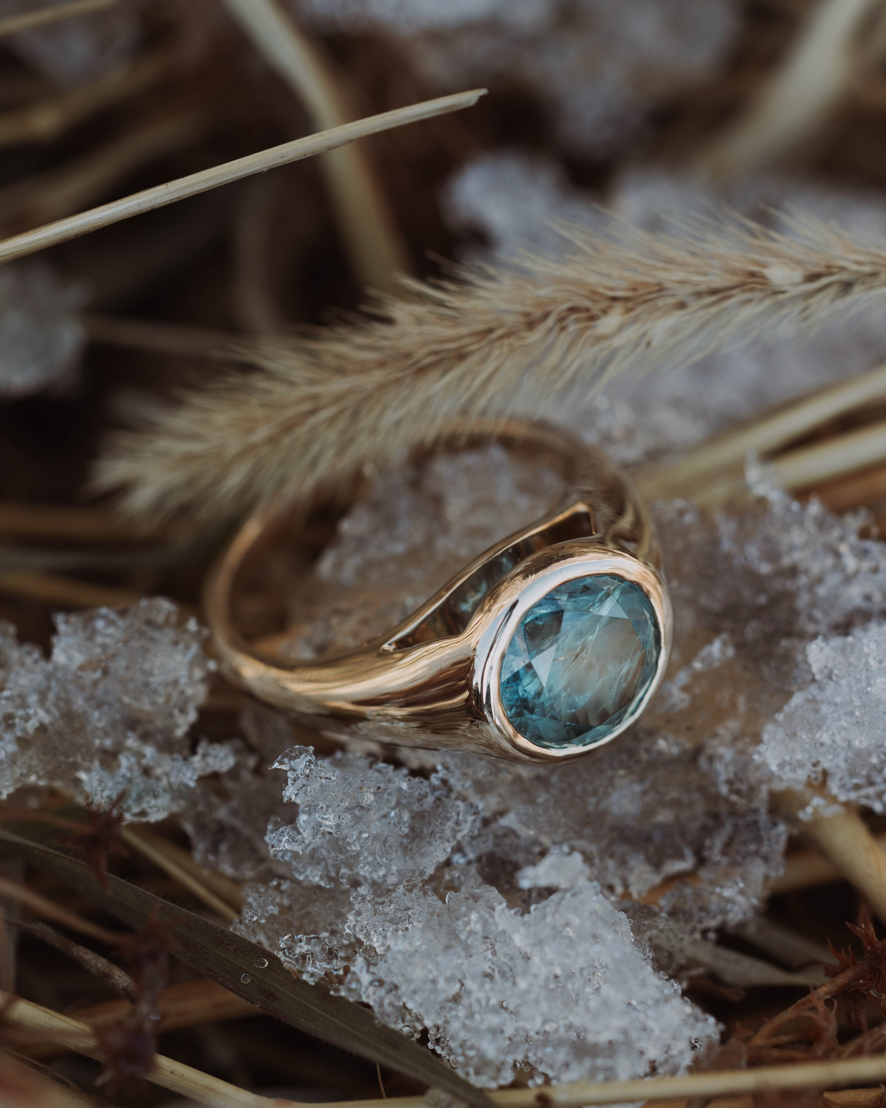 ONE-OF-A-KIND - "MARIANA" - SOLITAIRE ENGAGEMENT RING WITH BEZEL-SET ROUND CUT MONTANA SAPPHIRE-Staghead Designs