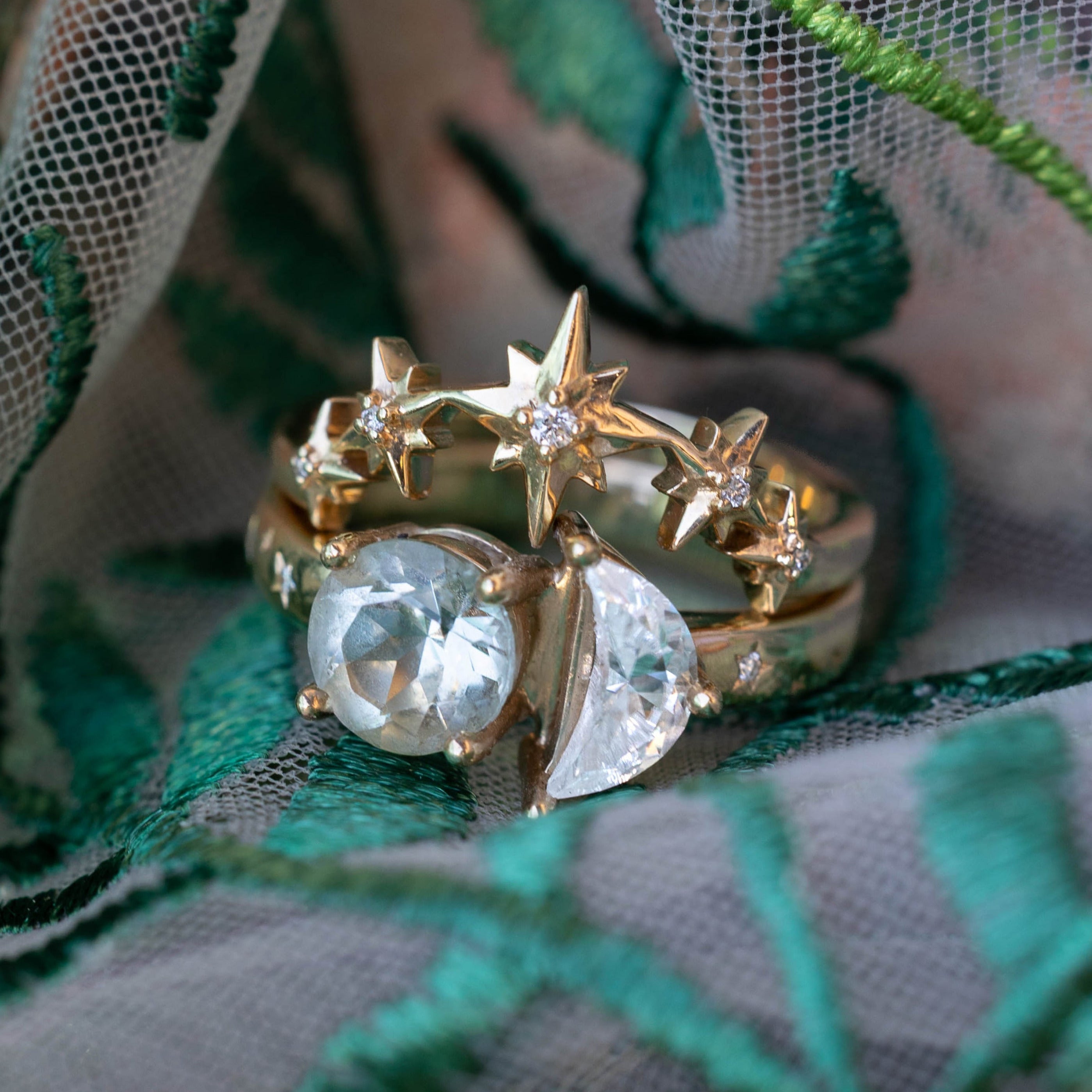 "SIDRA" - TOI ET MOI ROUND CUT GREEN PRASIOLITE ENGAGEMENT RING WITH CRESCENT MOON MOISSANITE ACCENT & DIAMOND TRACER-Staghead Designs
