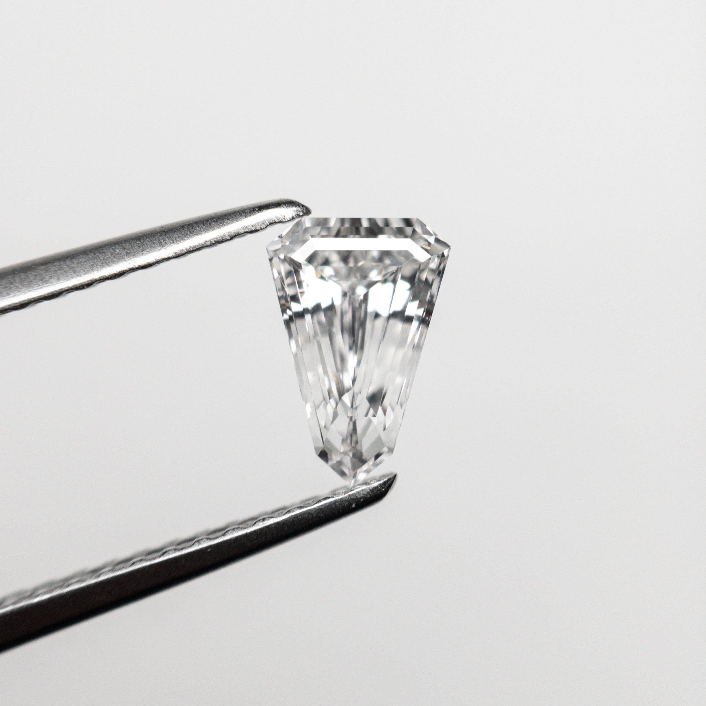 0.55ct 7.13x4.85x2.66mm VS2 F Shield Step Cut 19677-03-Staghead Designs