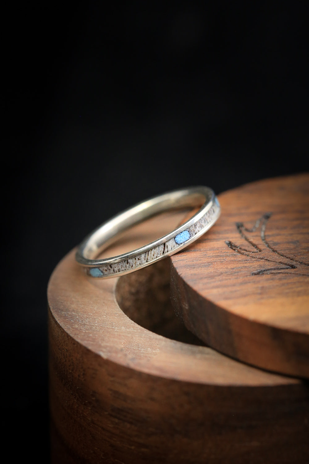 "RAINIER" - MATCHING SET OF ANTLER WEDDING RINGS WITH TURQUOISE DEPOSITS-13