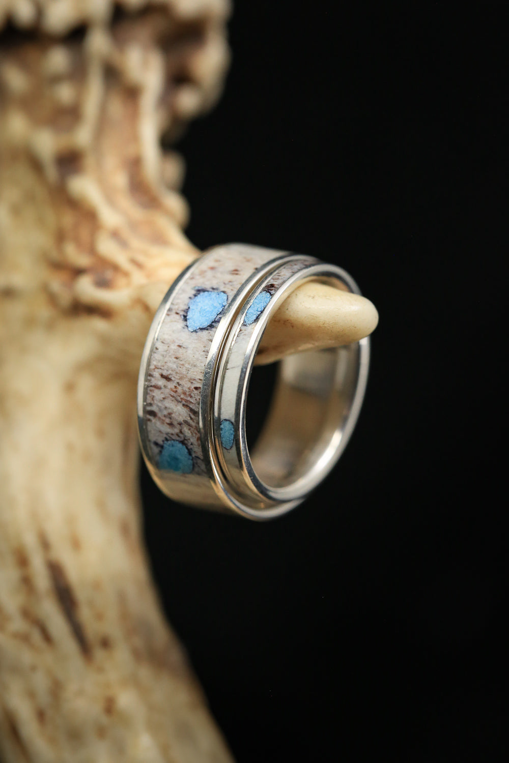 "RAINIER" - MATCHING SET OF ANTLER WEDDING RINGS WITH TURQUOISE DEPOSITS-8