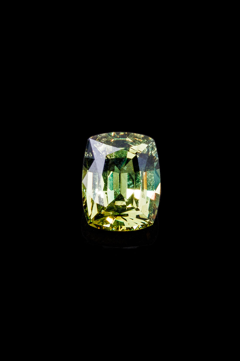 "AYLA" - EMERALD CUT DEMANTOID GARNET-4