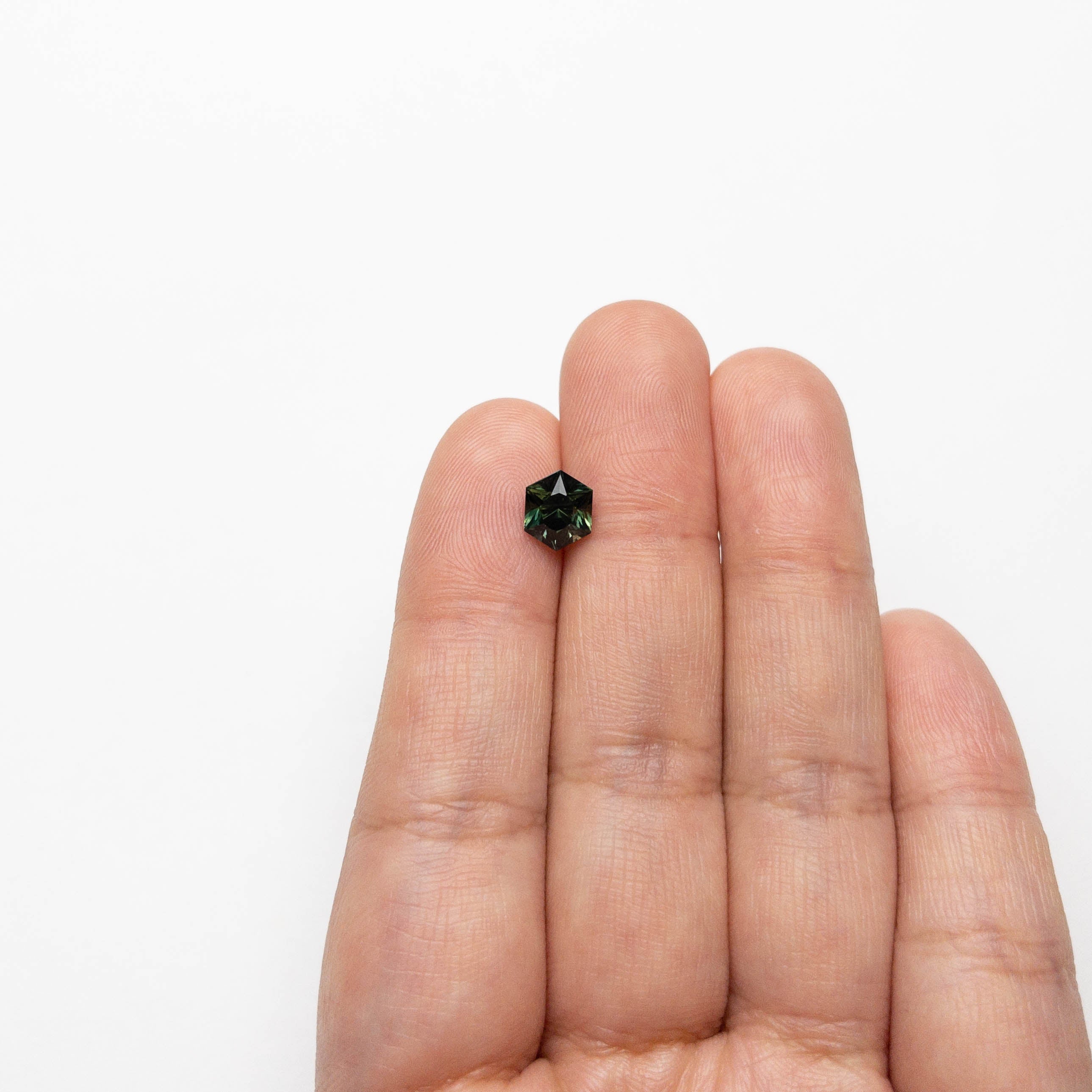 1.76ct 7.69x6.31x5.28mm Hexagon Brilliant Sapphire 20032-04-3