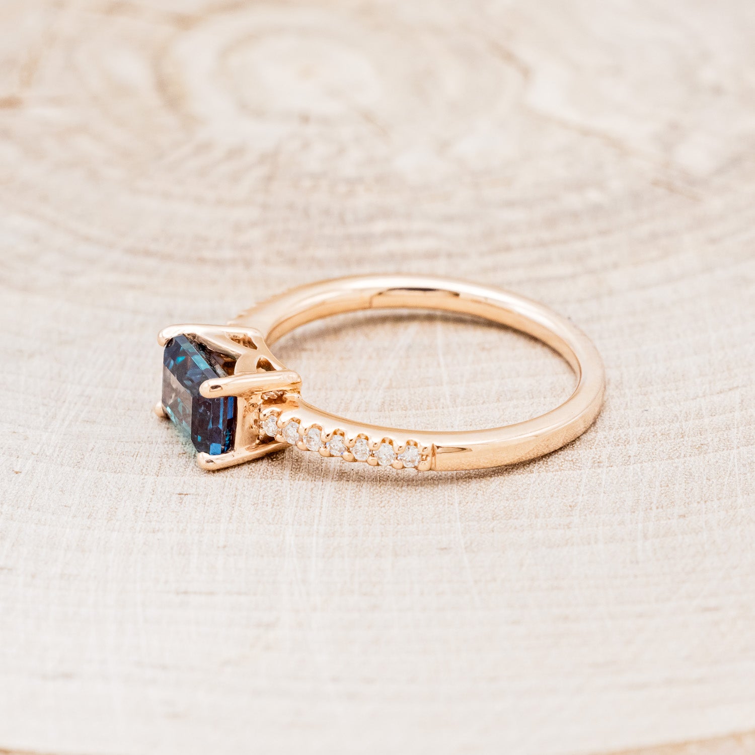 "AMARA" - EMERALD CUT LAB-GROWN ALEXANDRITE ENGAGEMENT RING WITH DIAMOND ACCENTS-3