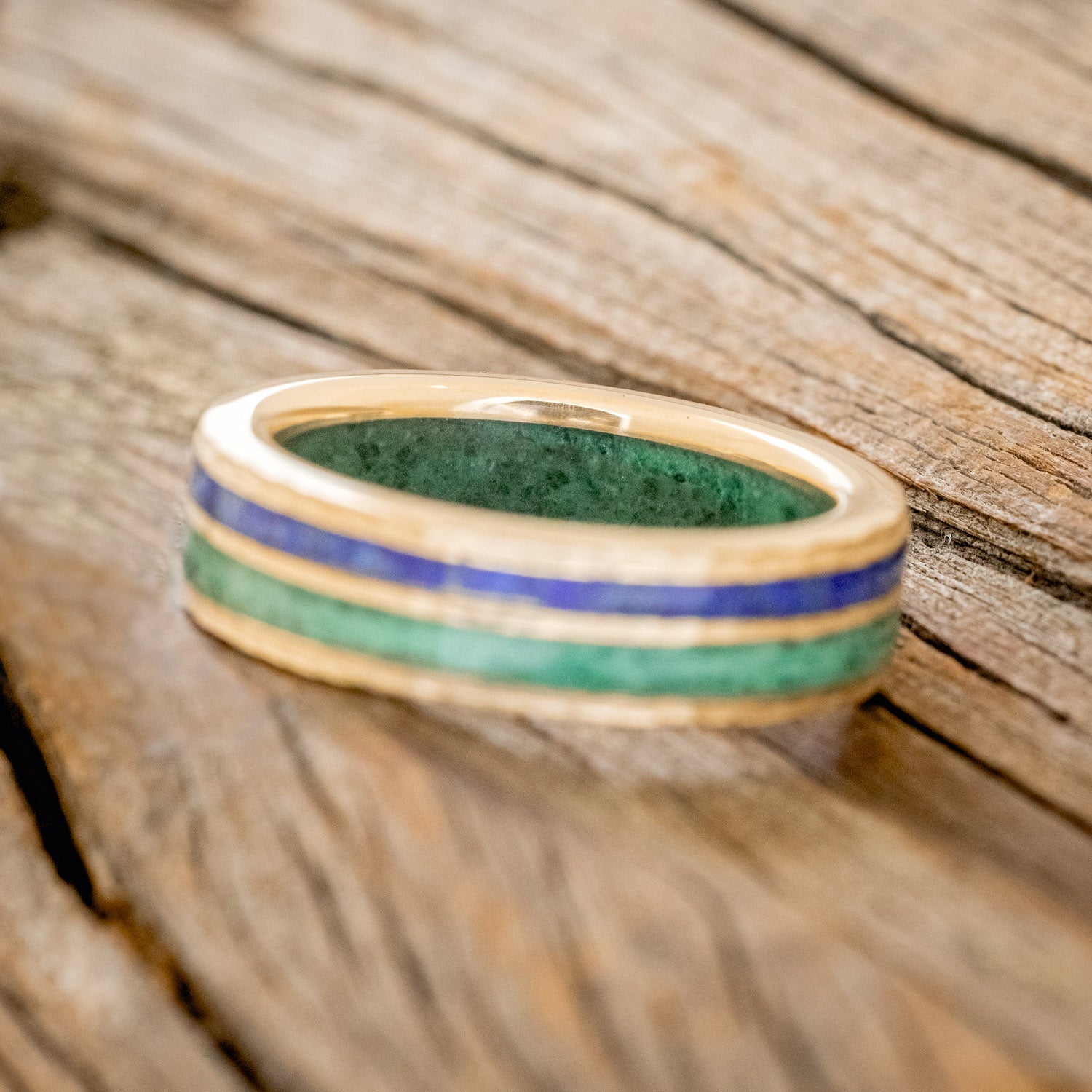 "RAPTOR" - LAPIS LAZULI & MALACHITE INLAY & LINING WEDDING BAND WITH A HAMMERED FINISH-5