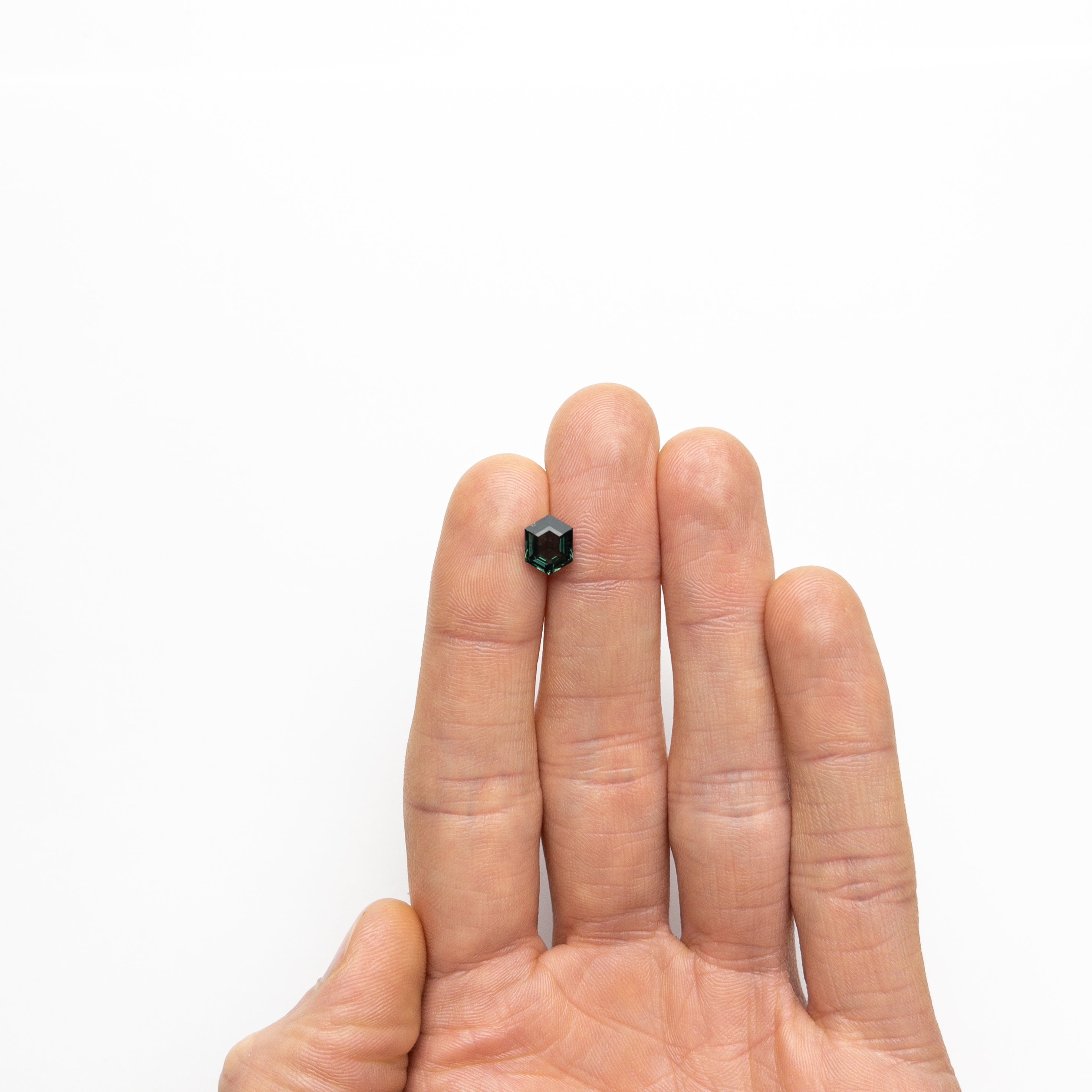 1.99ct 8.51x6.77x4.00mm Hexagon Step Cut Sapphire 22312-11-3