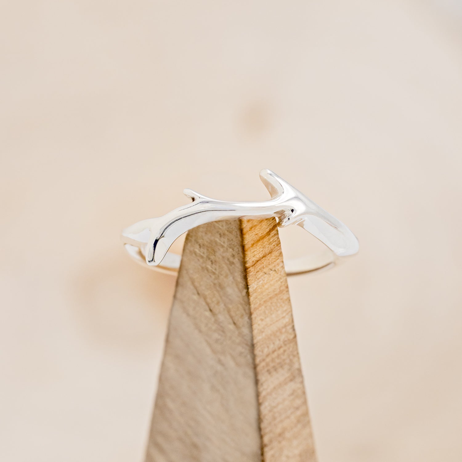 "ARTEMIS" STACKER - 14K GOLD ANTLER-STYLE STACKING BAND-18