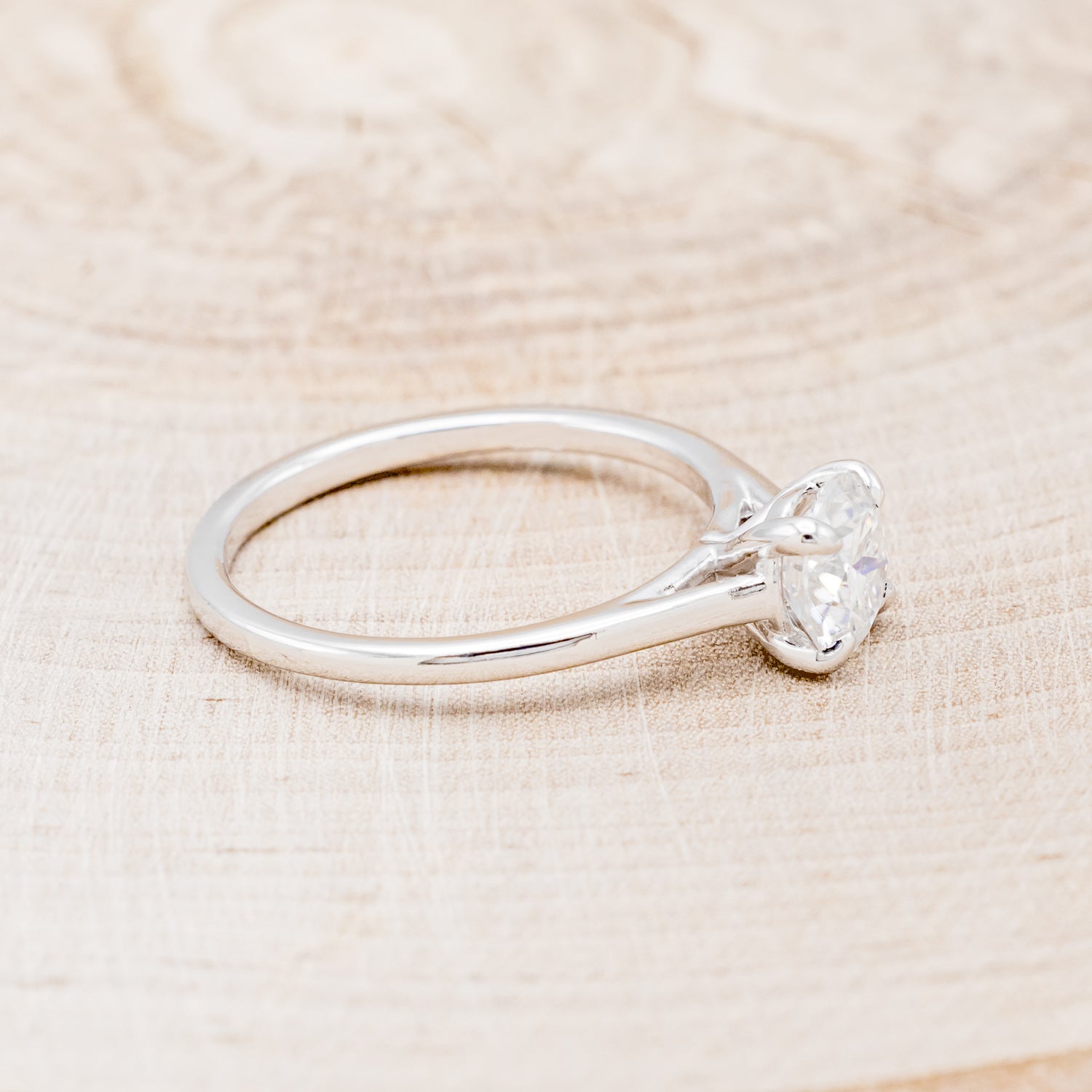 4 PRONG ROUND CUT MOISSANITE SOLITAIRE ENGAGEMENT RING-14