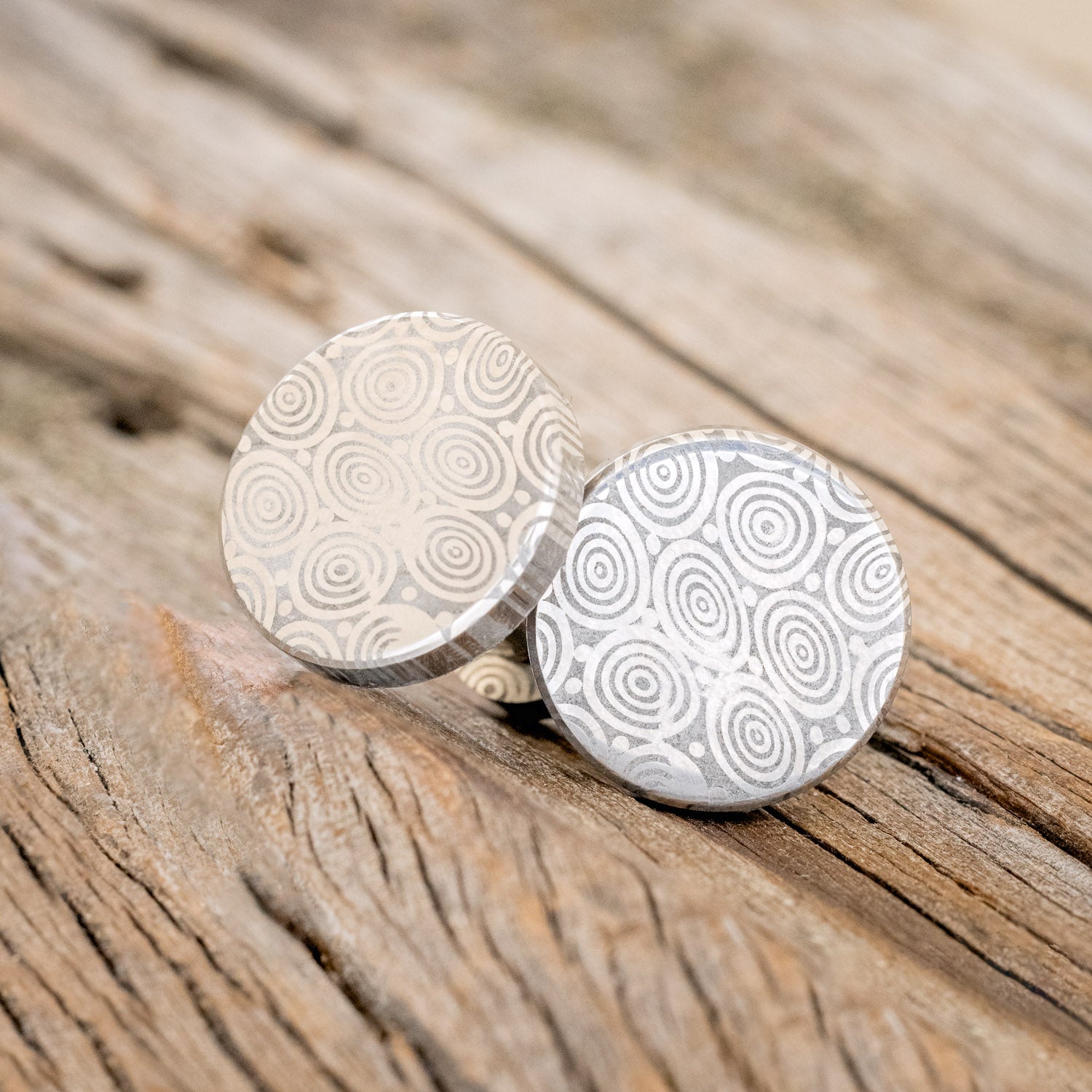 BLUE TOUNGE CUFFLINKS-3