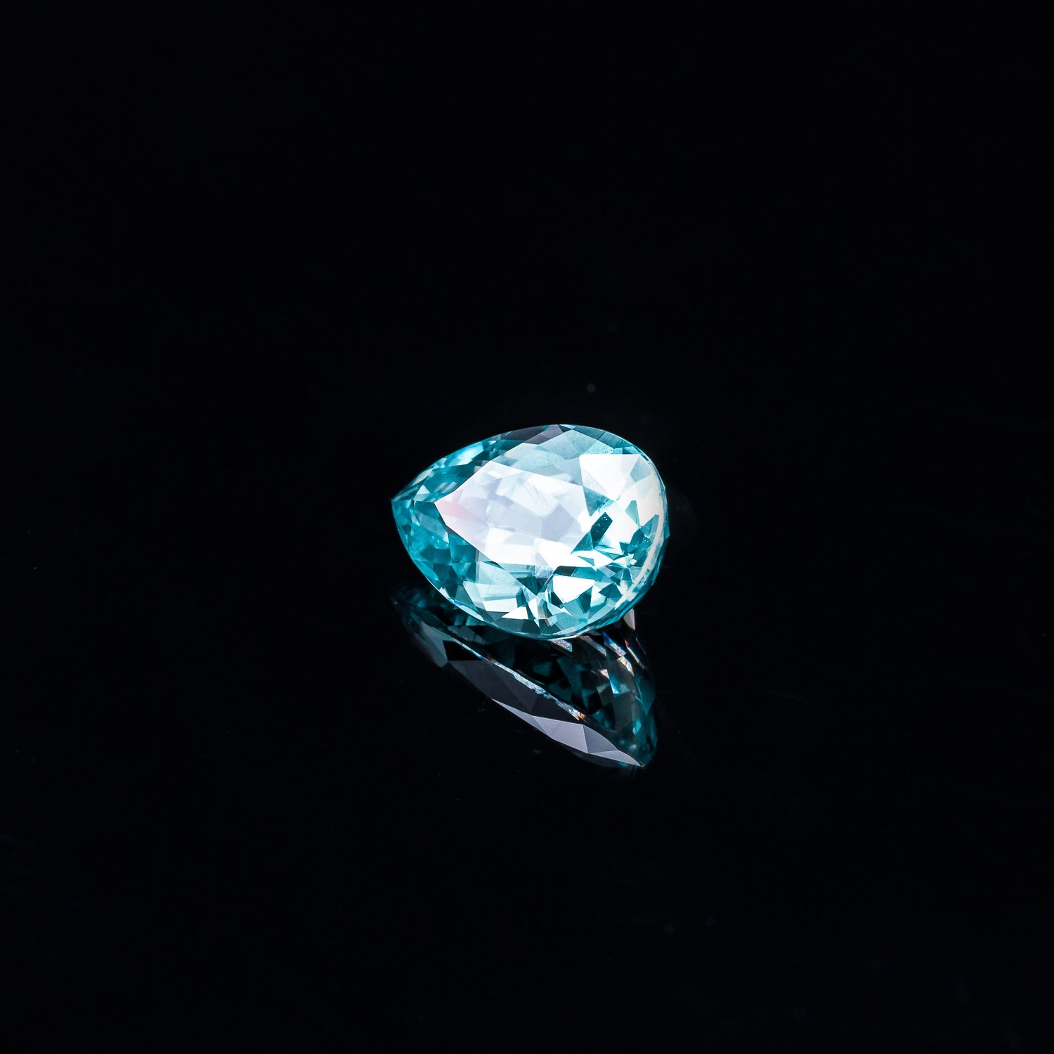 "BOREAS" - PEAR-SHAPED BLUE ZIRCON-6