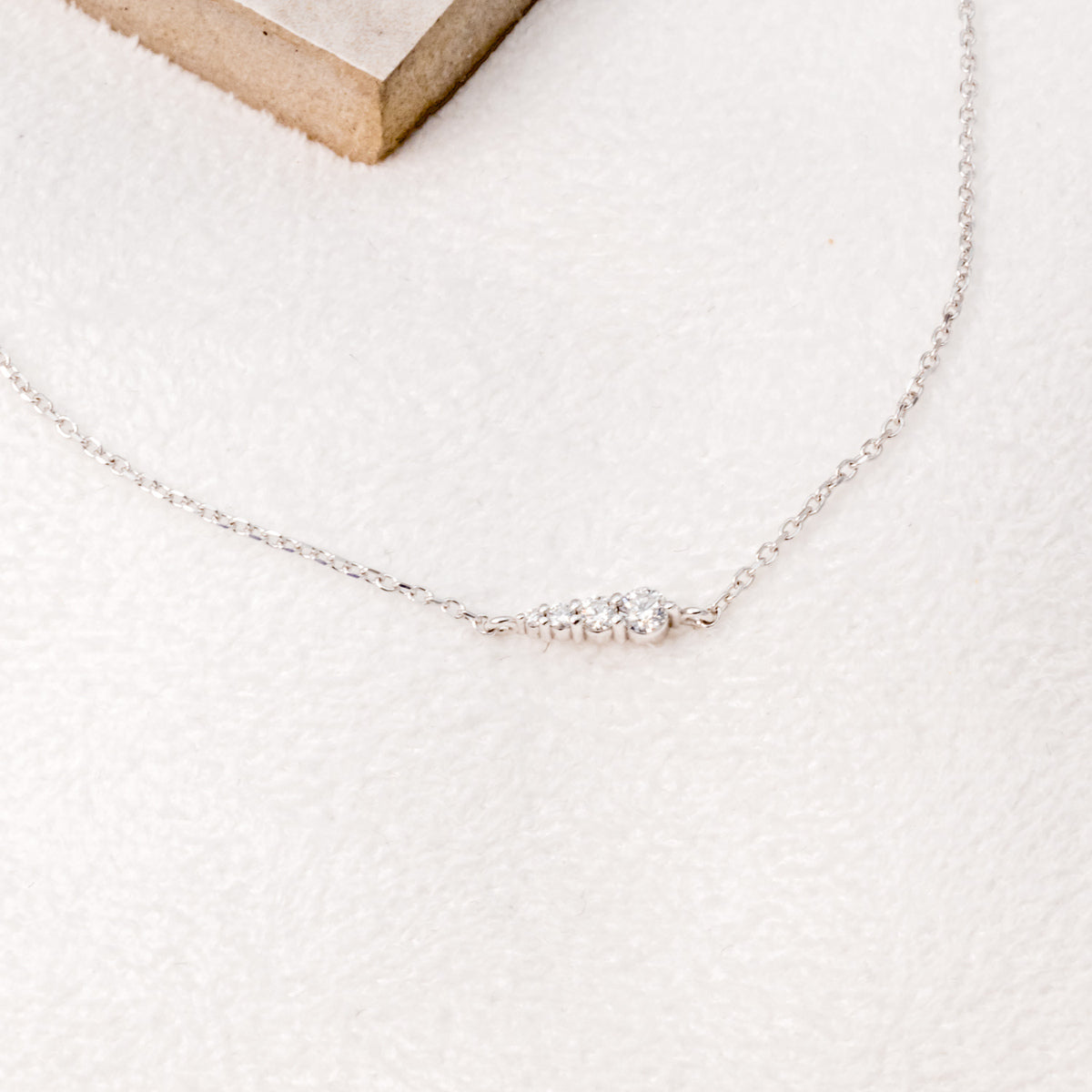 14K GOLD DIAMOND ACCENTS BRACELET-4